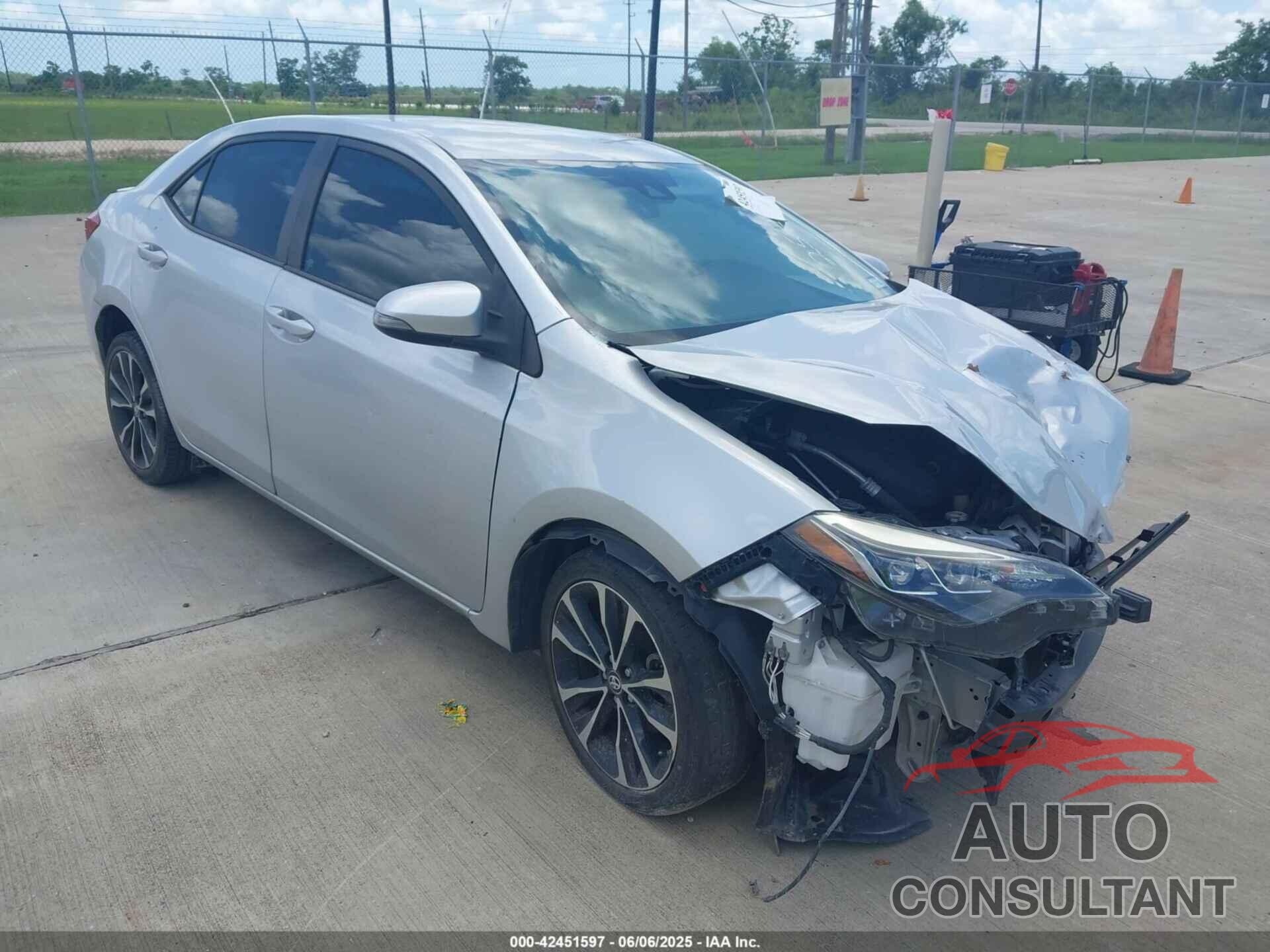 TOYOTA COROLLA 2017 - 5YFBURHE4HP732912