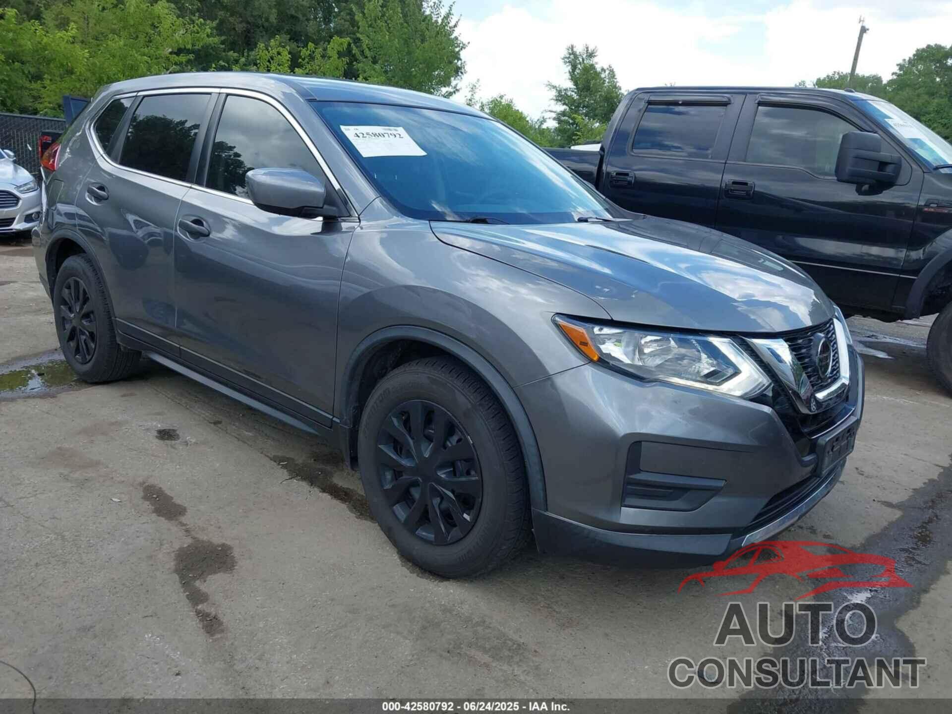 NISSAN ROGUE 2018 - KNMAT2MT3JP541158