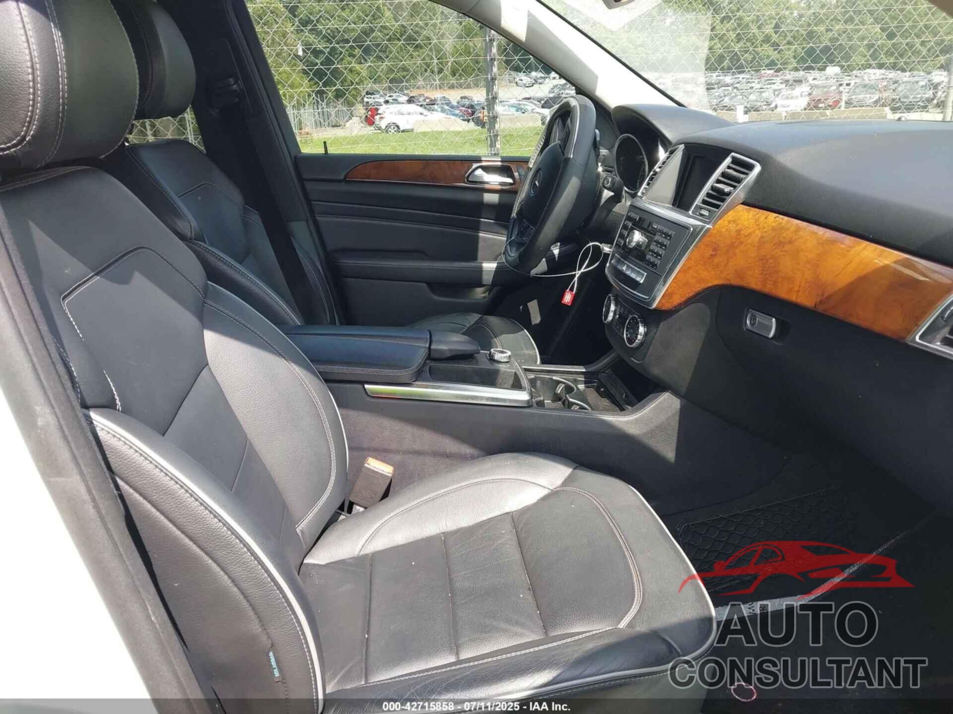 MERCEDES-BENZ ML 350 2013 - 4JGDA5HB2DA120010