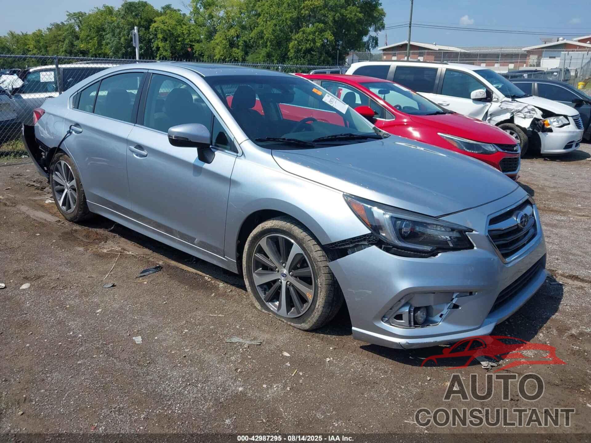 SUBARU LEGACY 2019 - 4S3BNAN6XK3011182