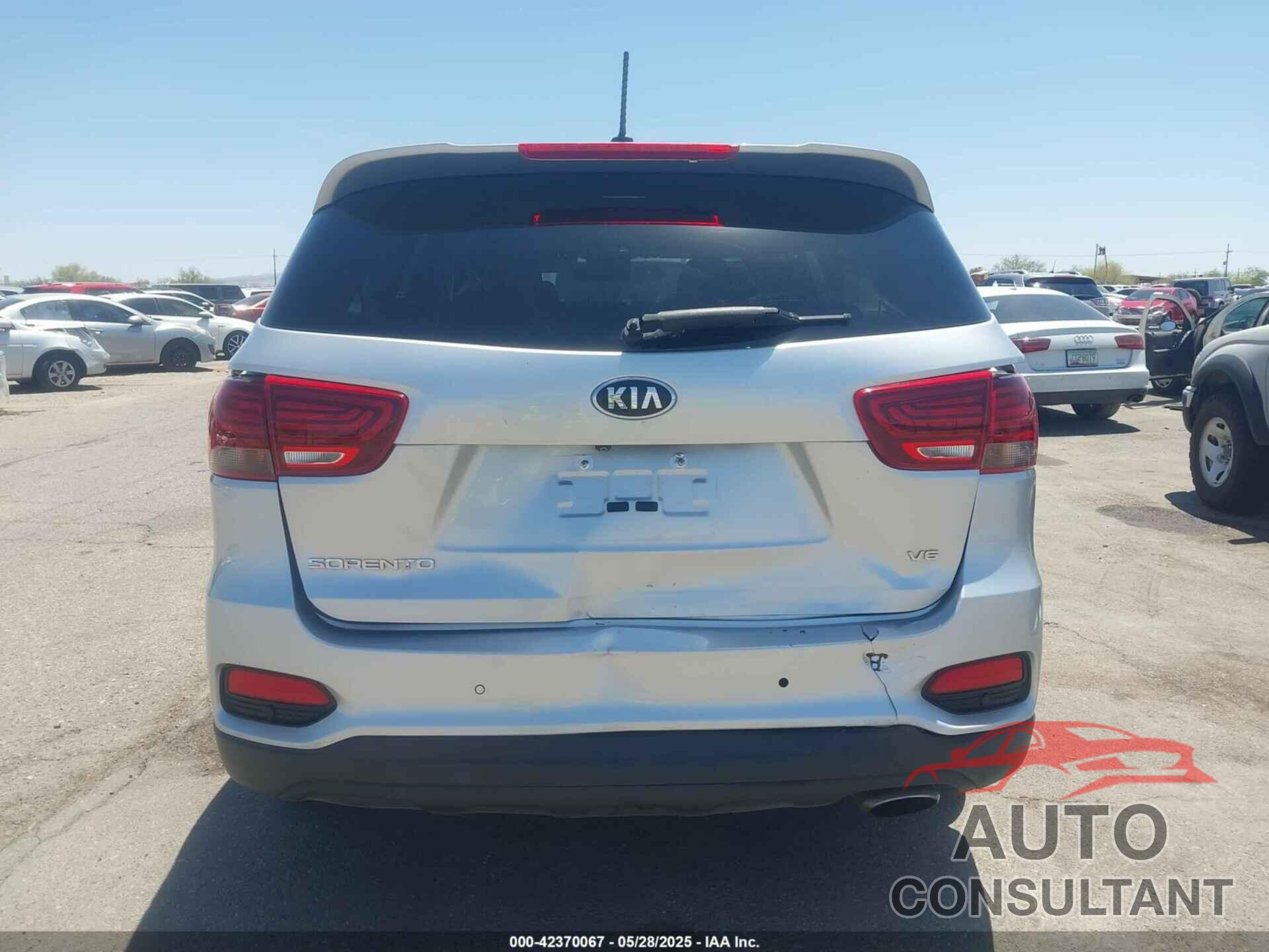 KIA SORENTO 2019 - 5XYPG4A58KG597729