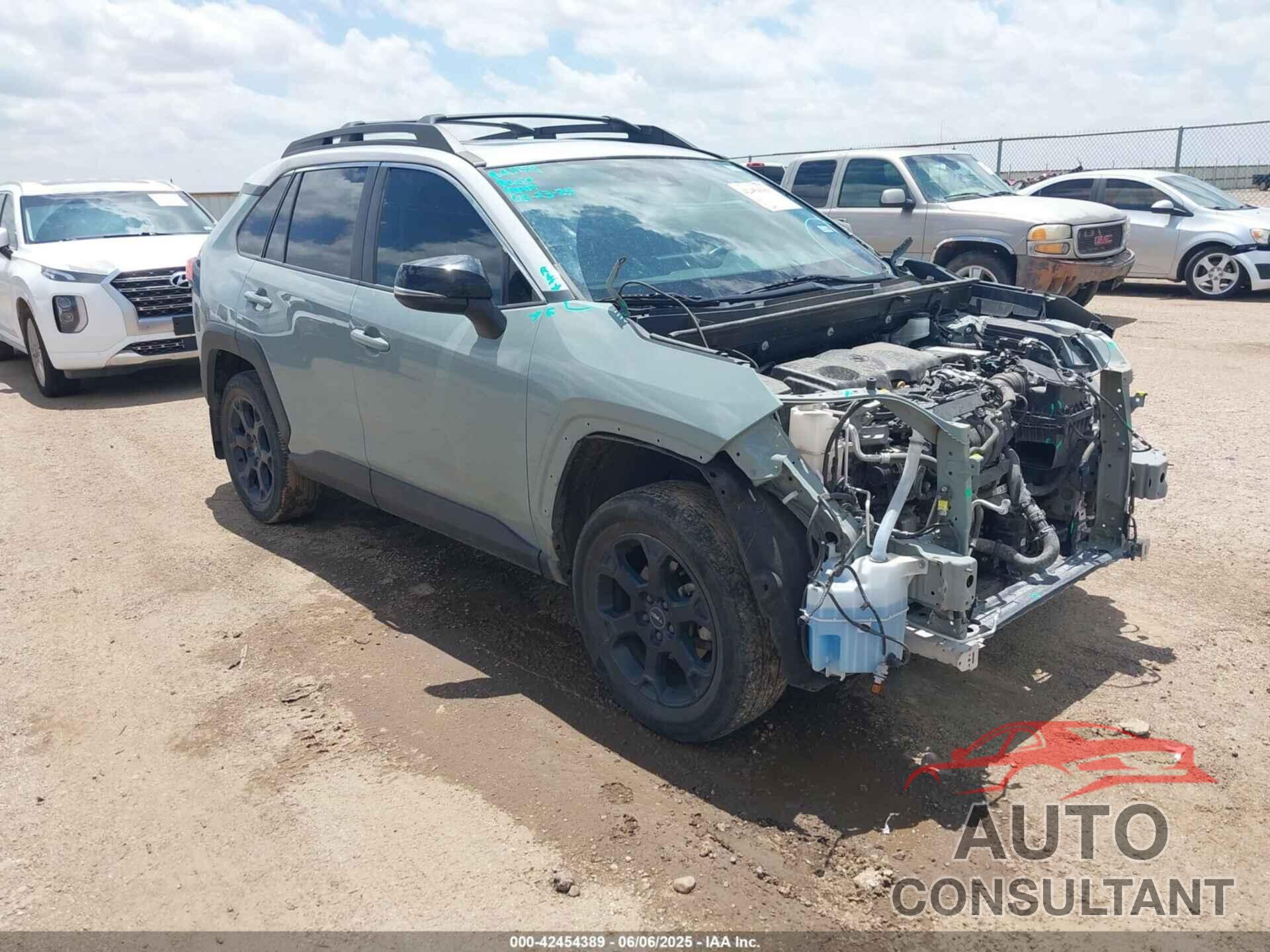 TOYOTA RAV4 2020 - 2T3J1RFV9LC071496