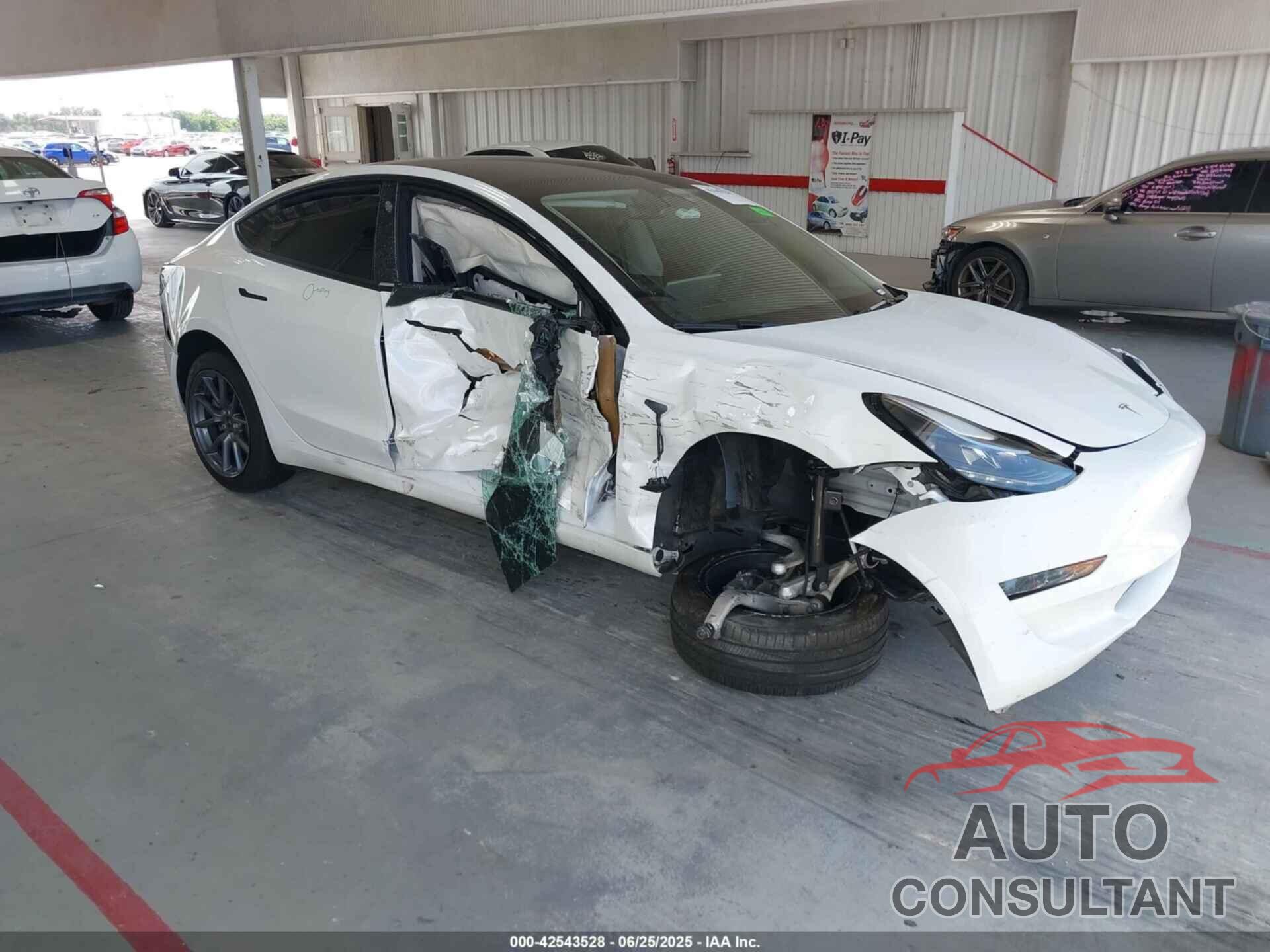 TESLA MODEL 3 2023 - 5YJ3E1EAXPF606178