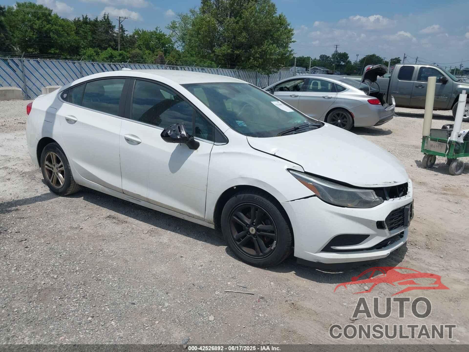CHEVROLET CRUZE 2017 - 1G1BE5SM2H7153126