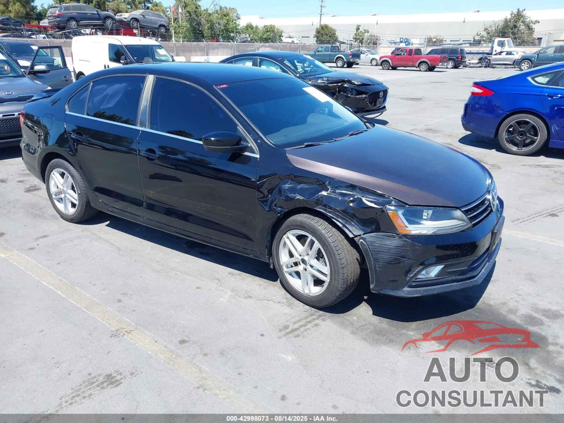 VOLKSWAGEN JETTA 2017 - 3VW167AJ5HM236068