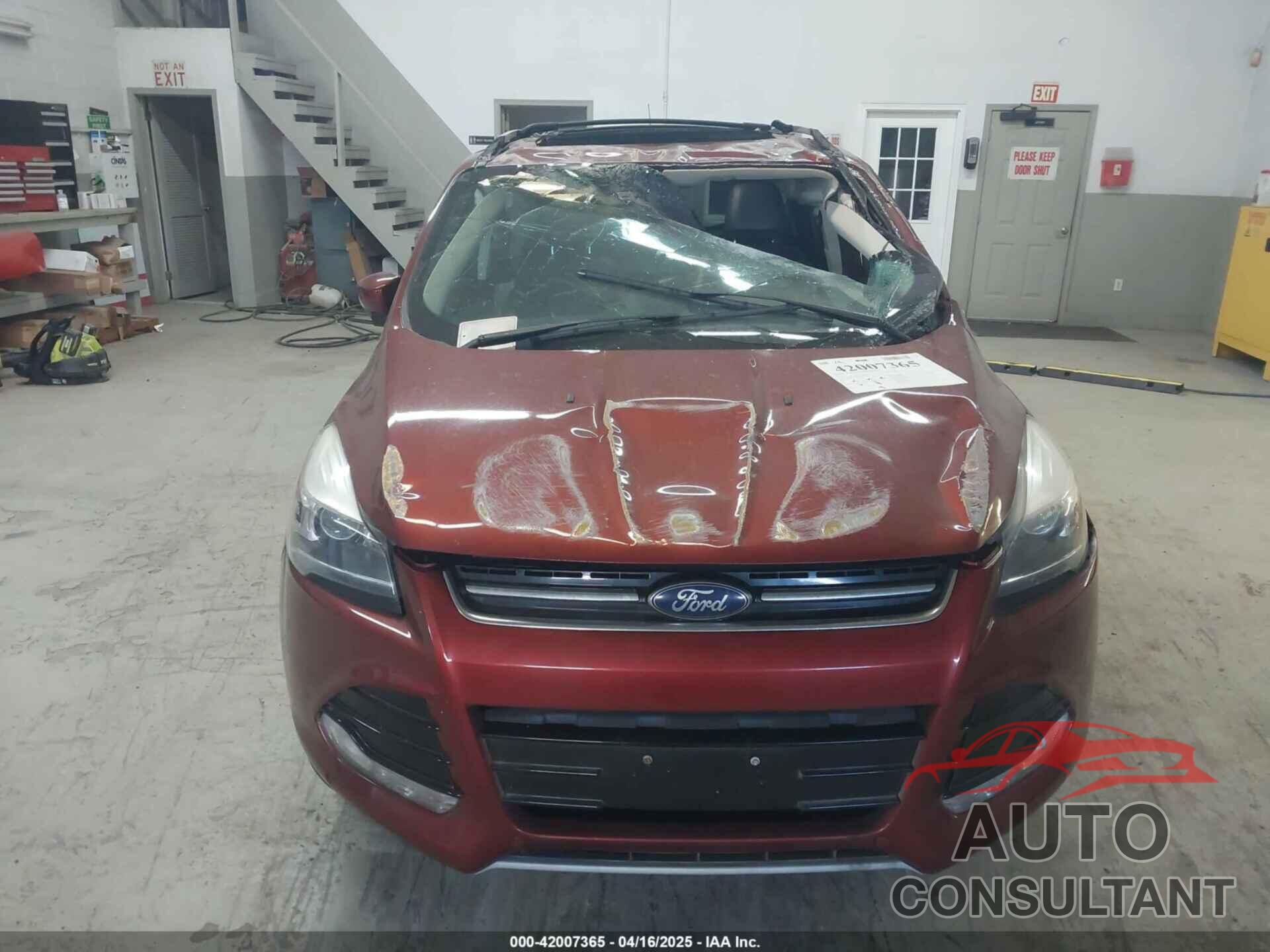 FORD ESCAPE 2016 - 1FMCU9J90GUB18499