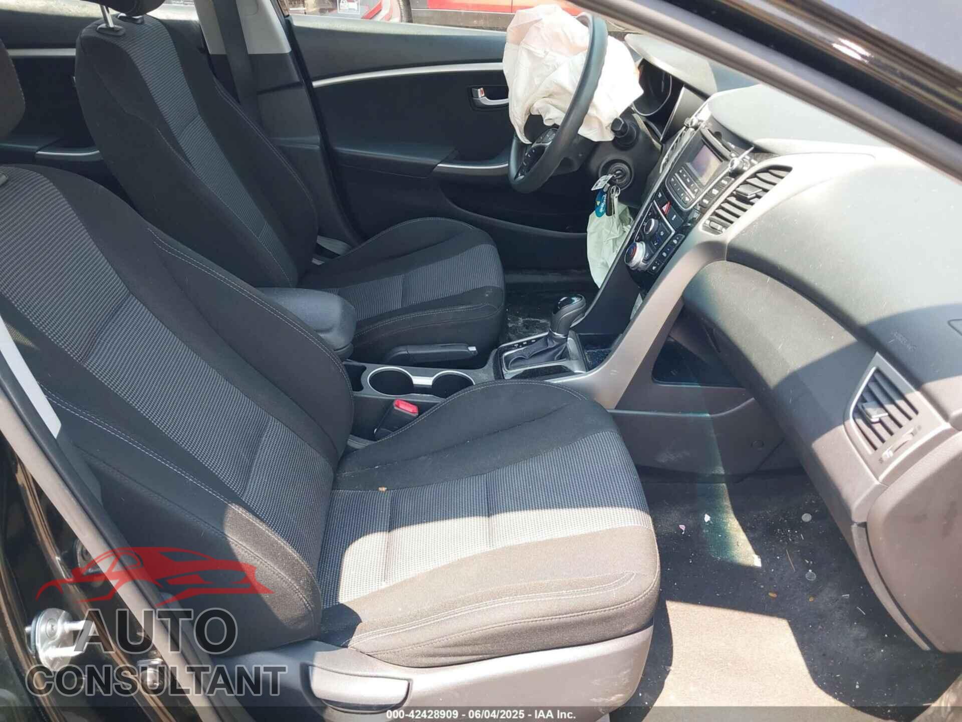 HYUNDAI ELANTRA GT 2015 - KMHD35LH2FU242583