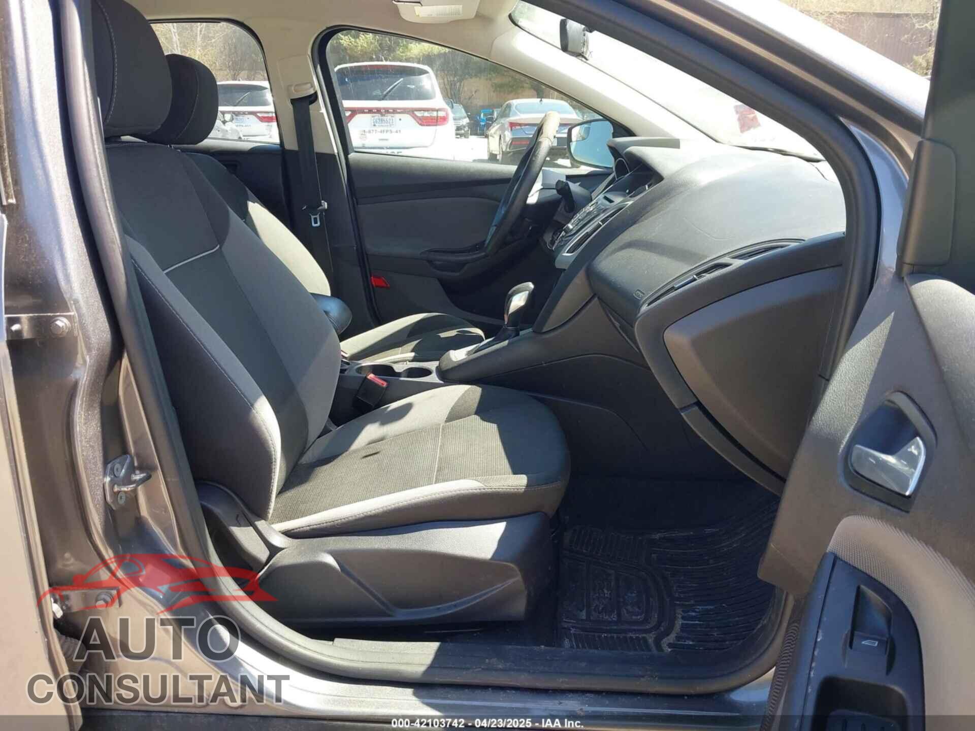 FORD FOCUS 2013 - 1FADP3F23DL355181