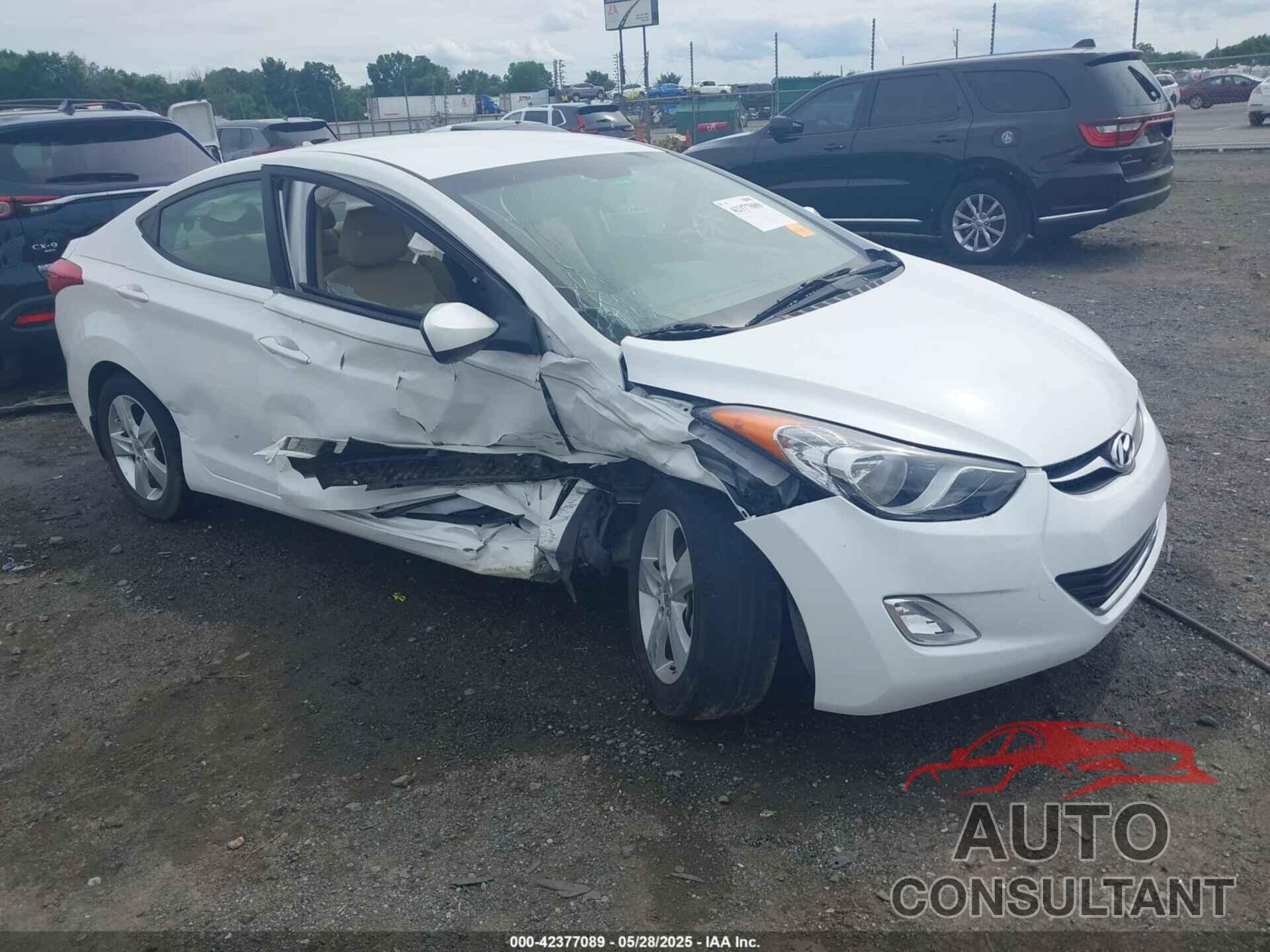 HYUNDAI ELANTRA 2013 - 5NPDH4AE9DH167994