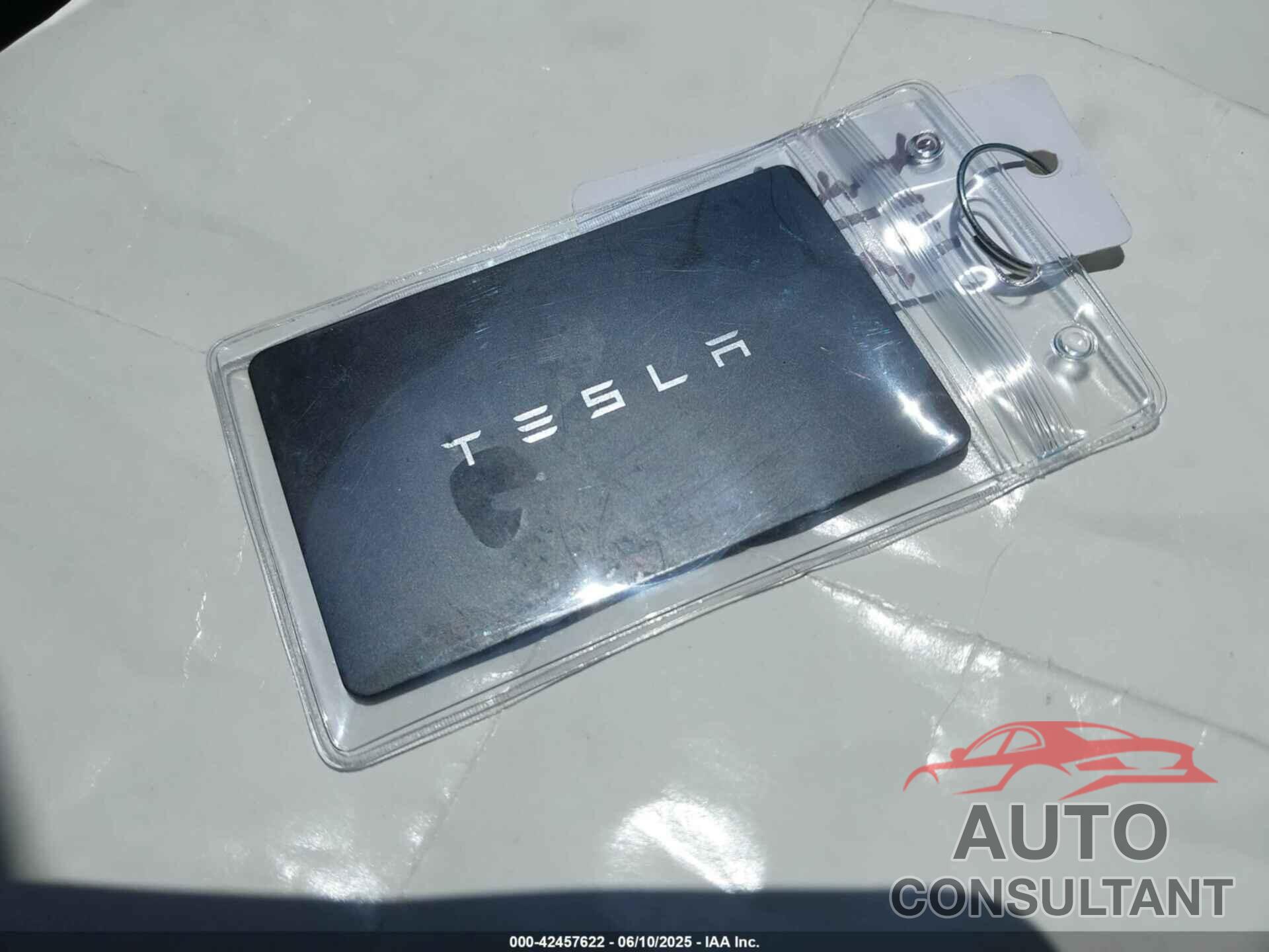 TESLA MODEL Y 2022 - 7SAYGAEE2NF358401
