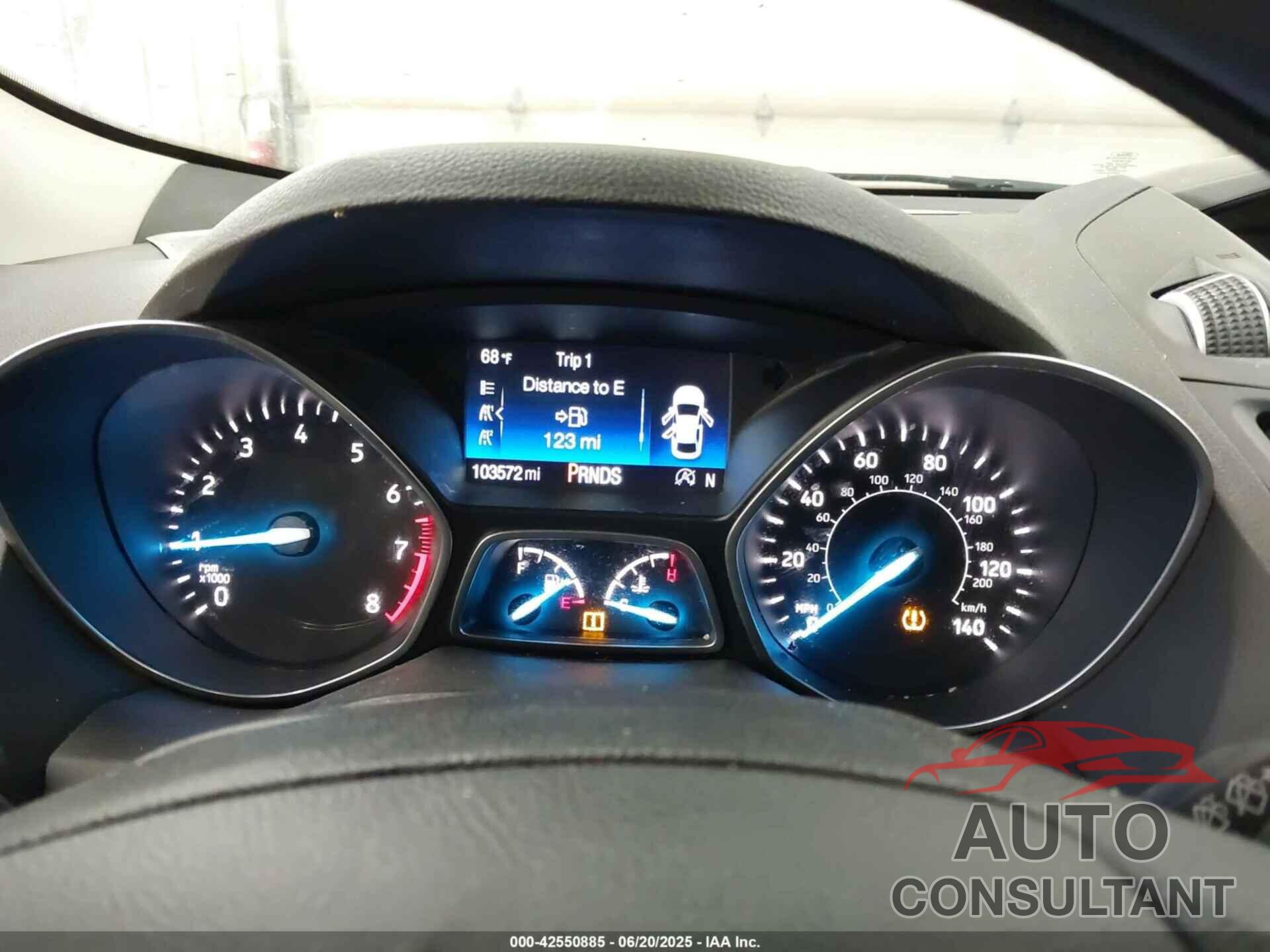 FORD ESCAPE 2017 - 1FMCU9GD0HUD17968