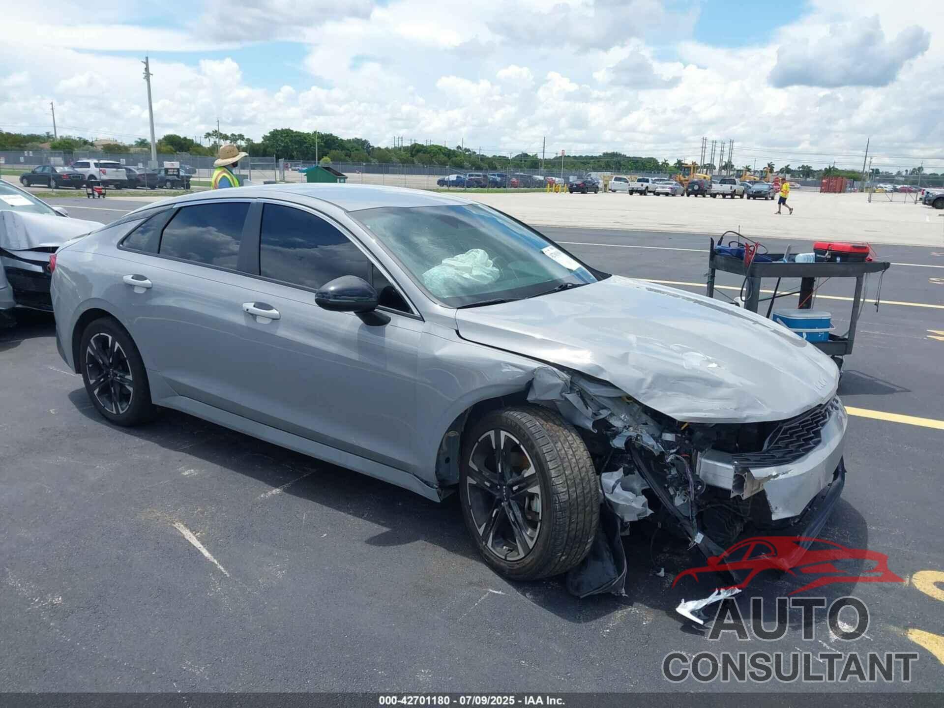 KIA K5 2024 - 5XXG64J21RG266269