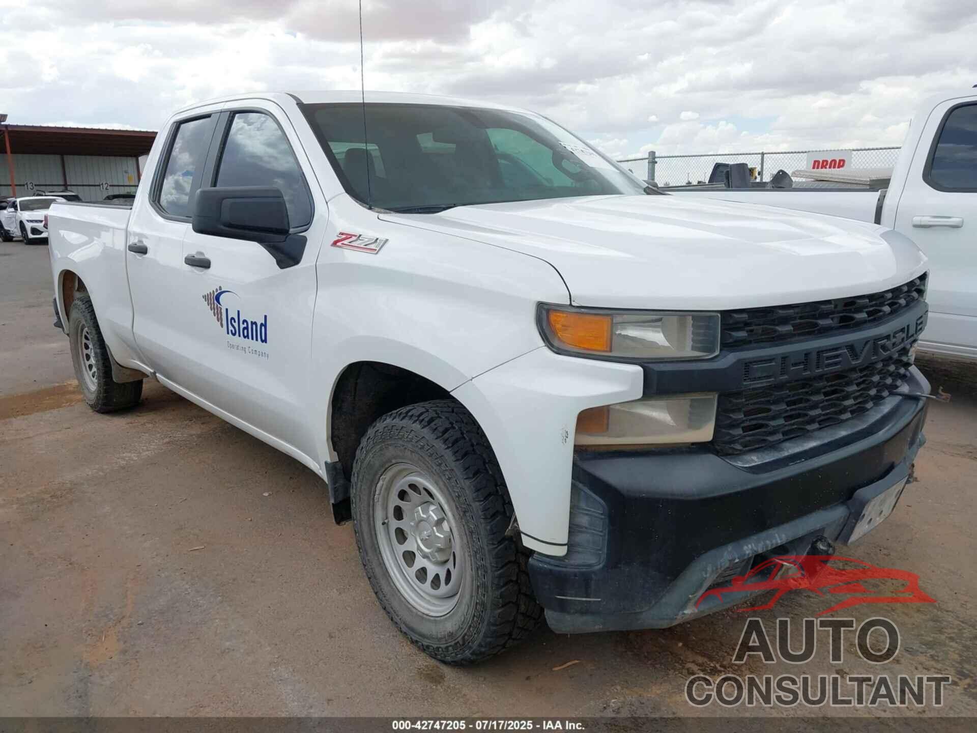 CHEVROLET SILVERADO 1500 2019 - 1GCRYAEF7KZ222584