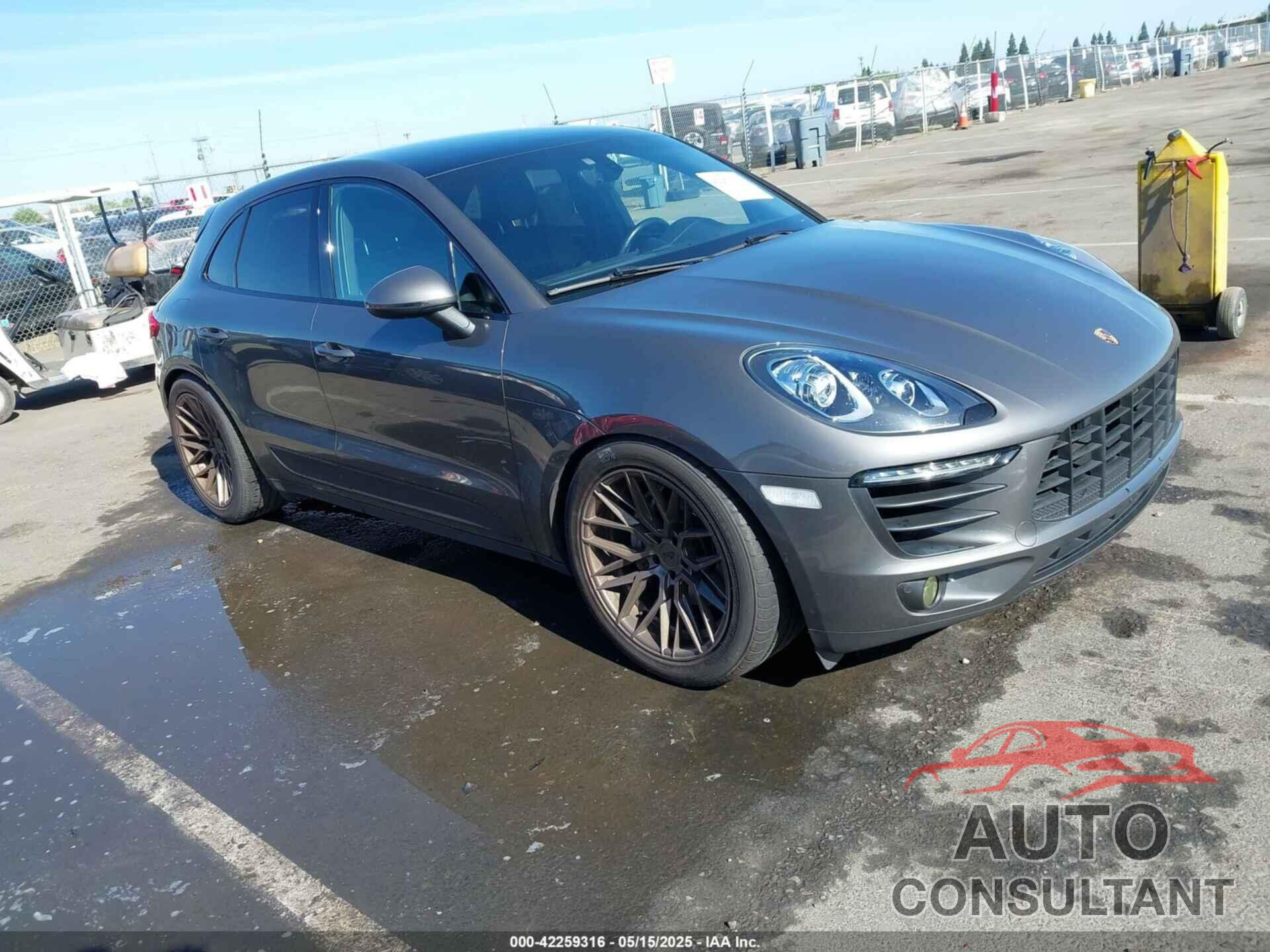 PORSCHE MACAN 2015 - WP1AB2A57FLB55185