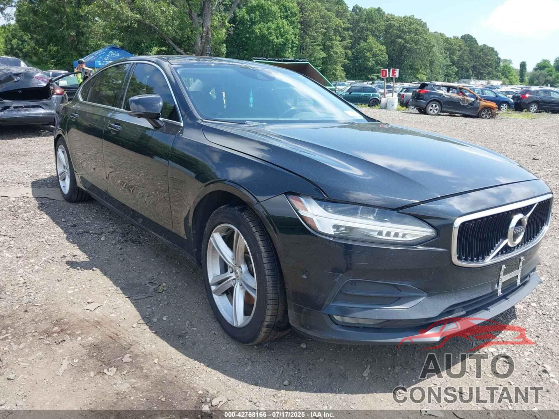 VOLVO S90 2018 - LVY982MK4JP033902