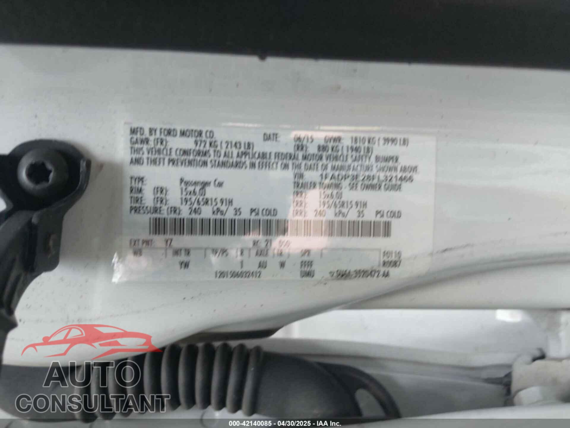 FORD FOCUS 2015 - 1FADP3E28FL321466