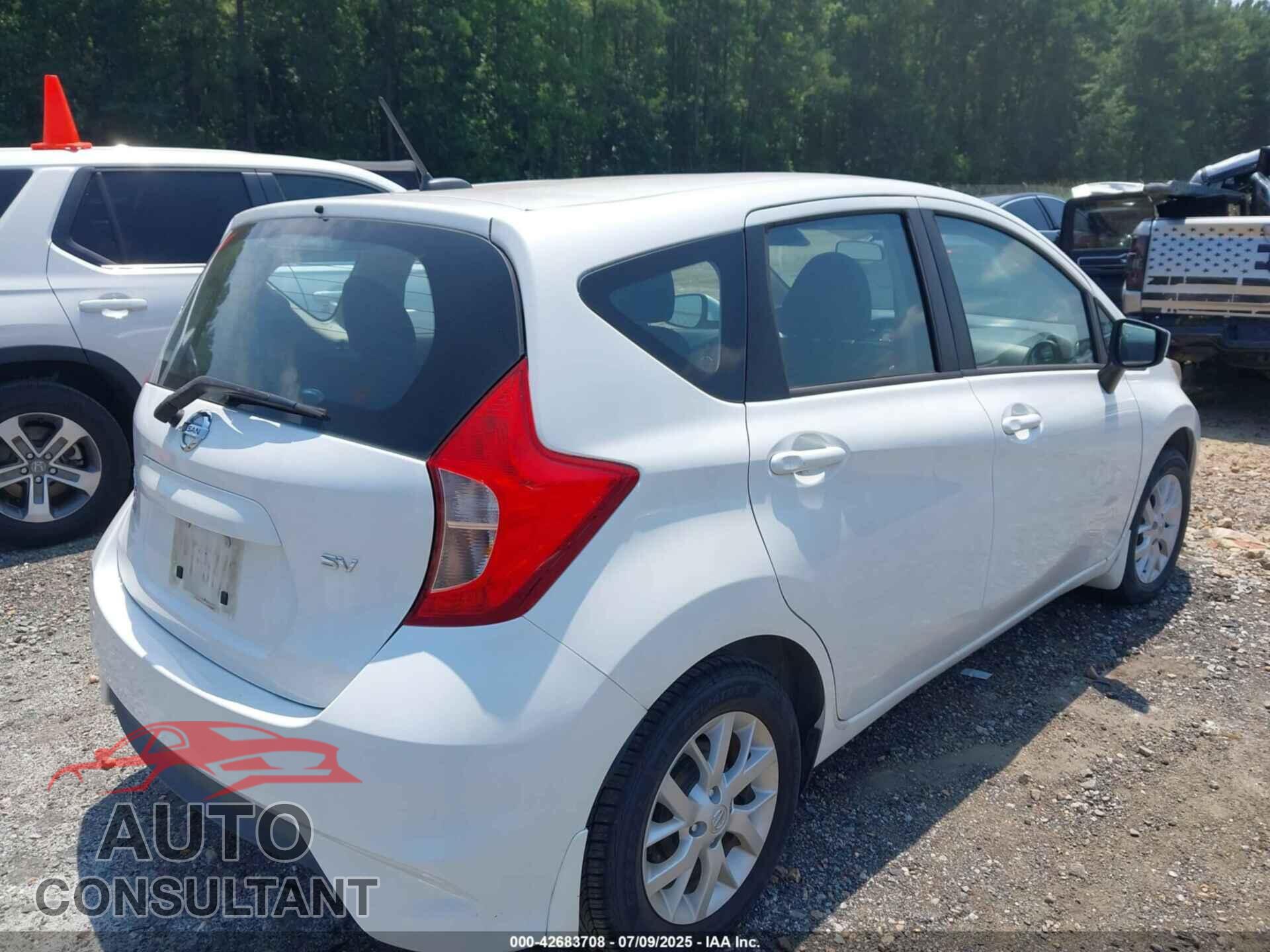 NISSAN VERSA NOTE 2017 - 3N1CE2CP4HL381016