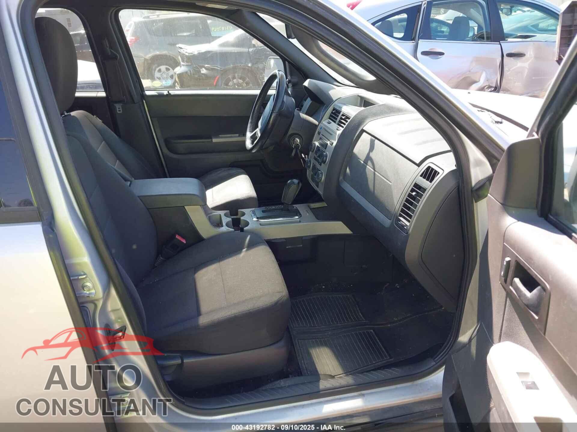 FORD ESCAPE 2011 - 1FMCU9DG8BKC03329