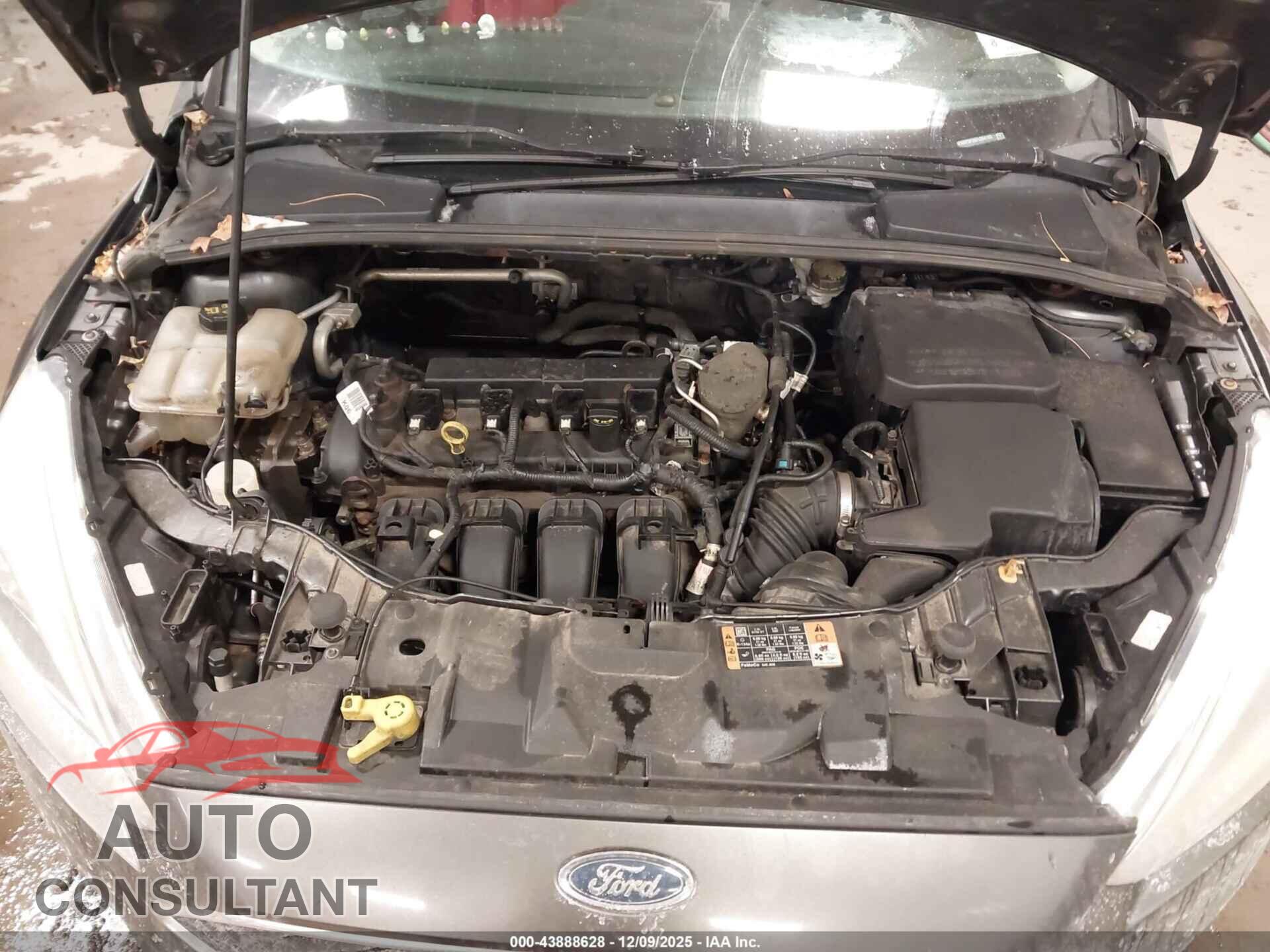 FORD FOCUS 2015 - 1FADP3F26FL264103