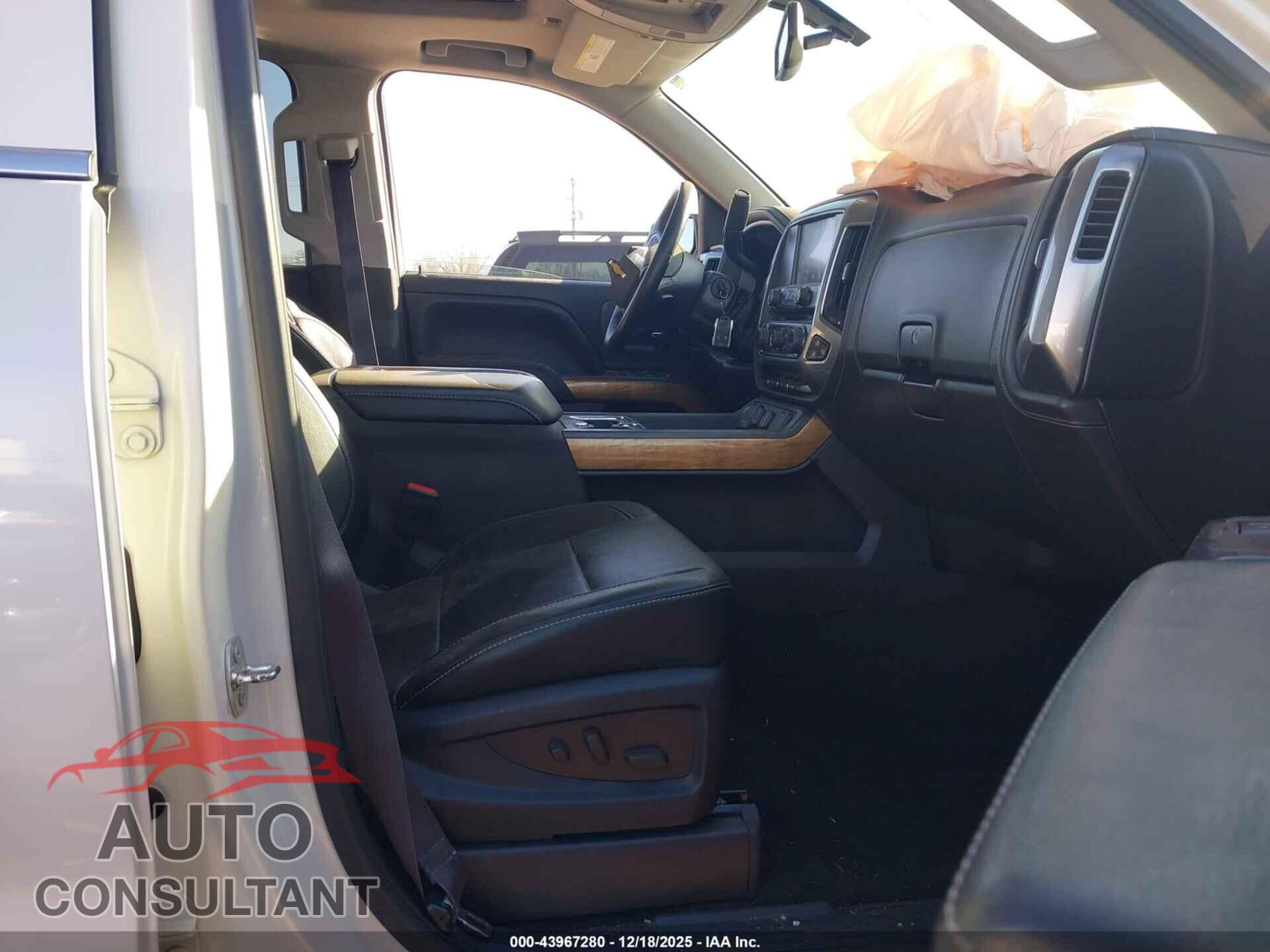 CHEVROLET SILVERADO 1500 2015 - 3GCPCSEC3FG155683