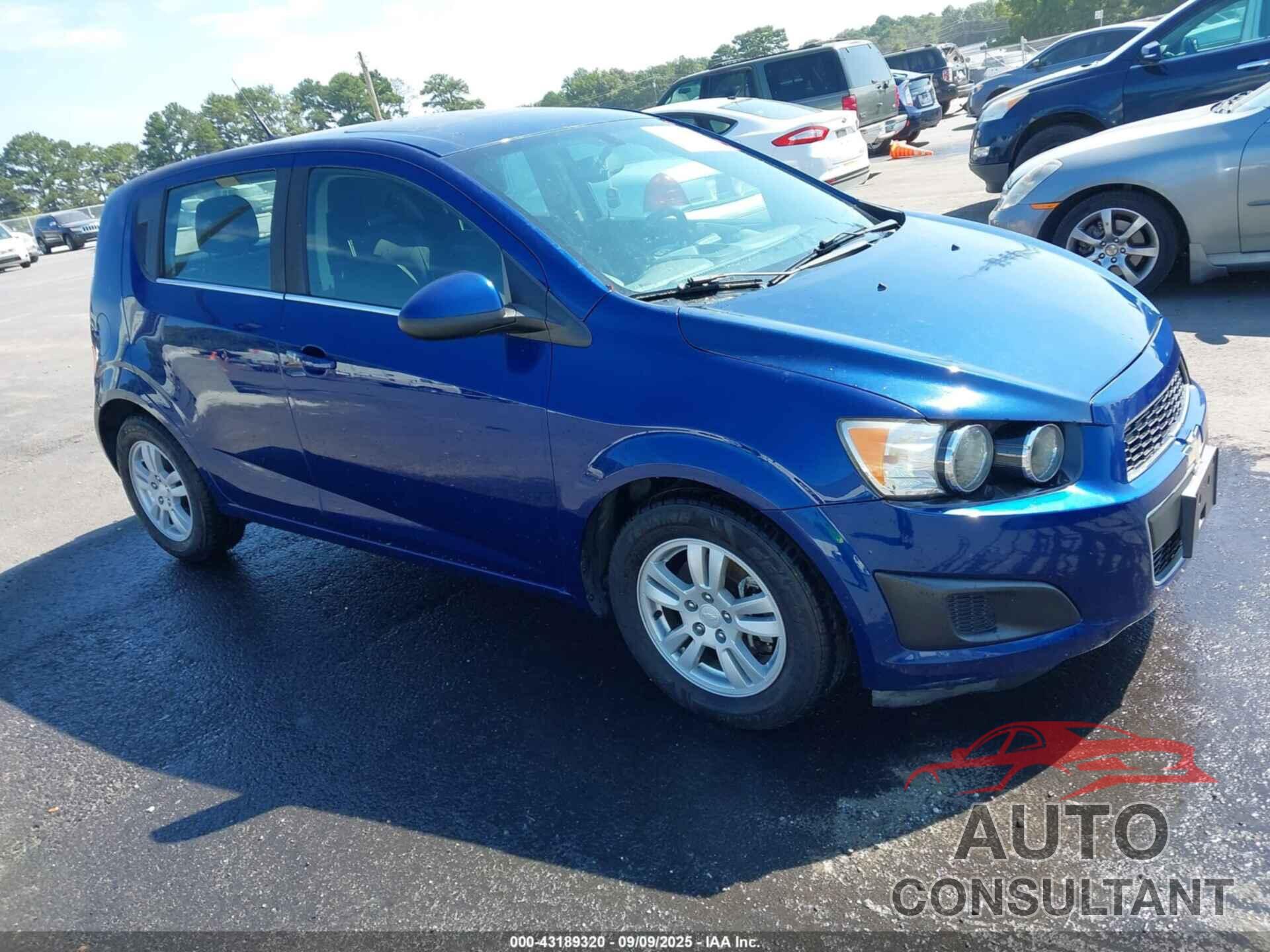 CHEVROLET SONIC 2014 - 1G1JC6SB2E4135275