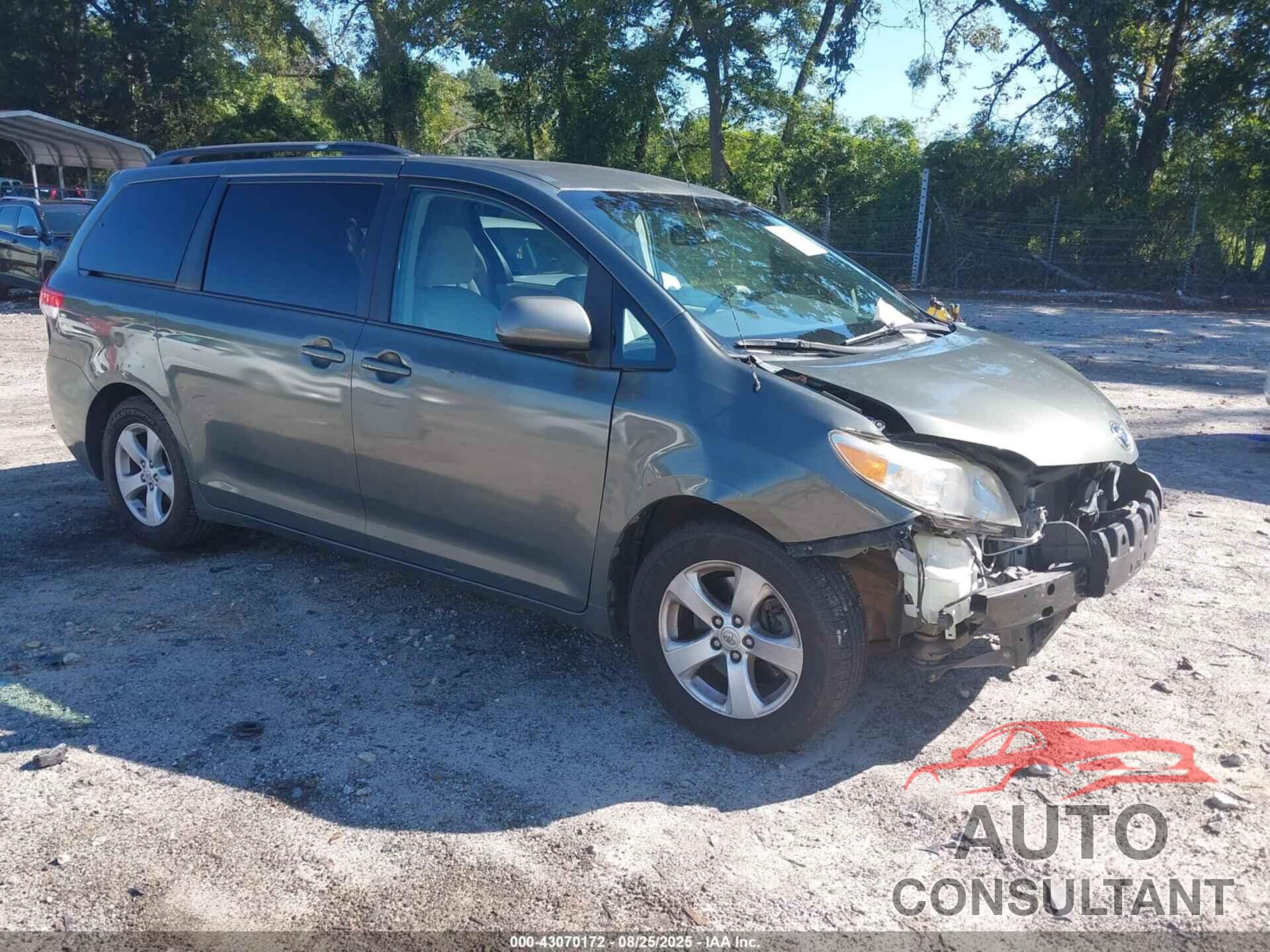 TOYOTA SIENNA 2013 - 5TDKK3DC7DS311159