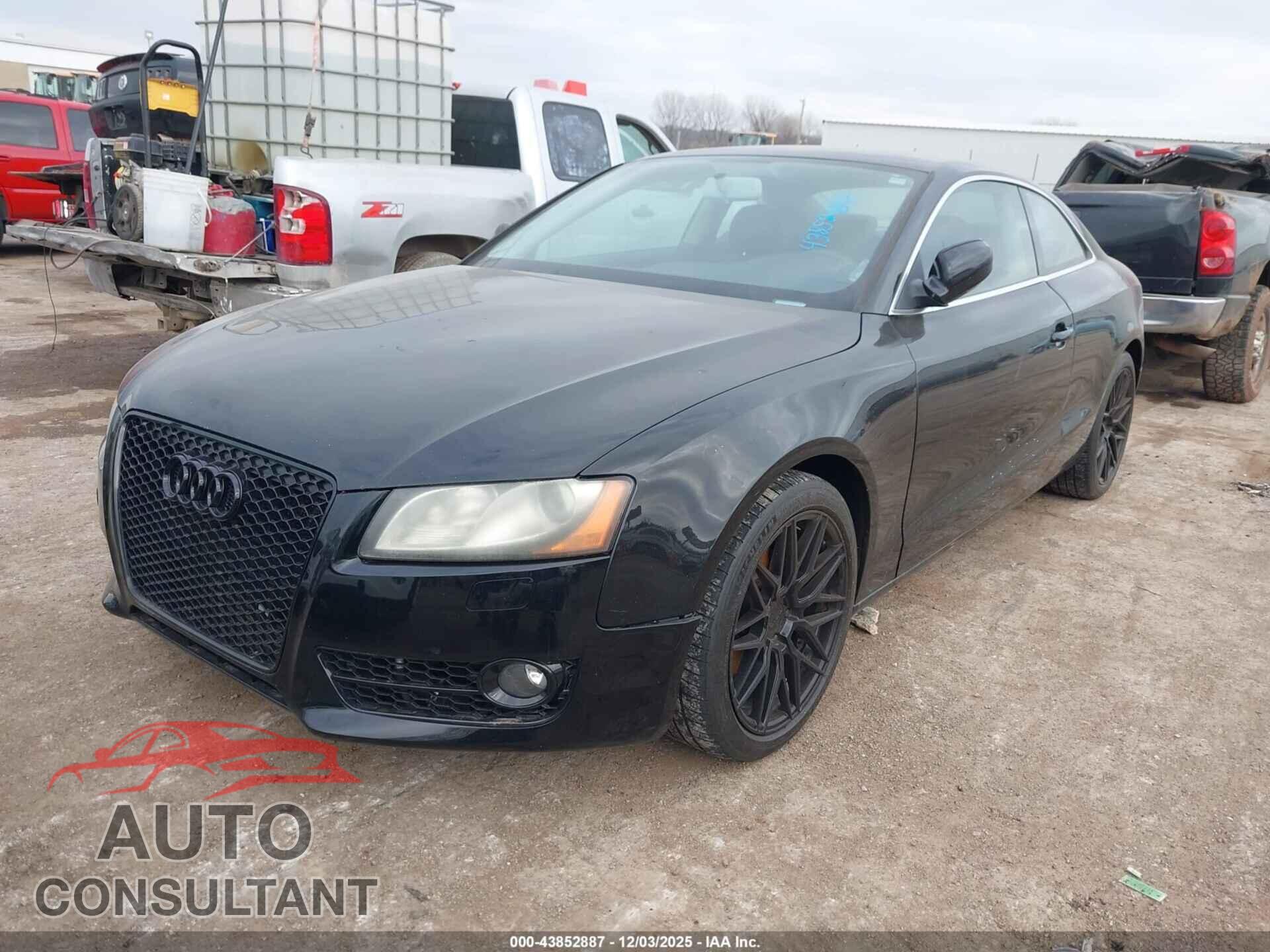 AUDI A5 2011 - WAUGFAFR1BA012287