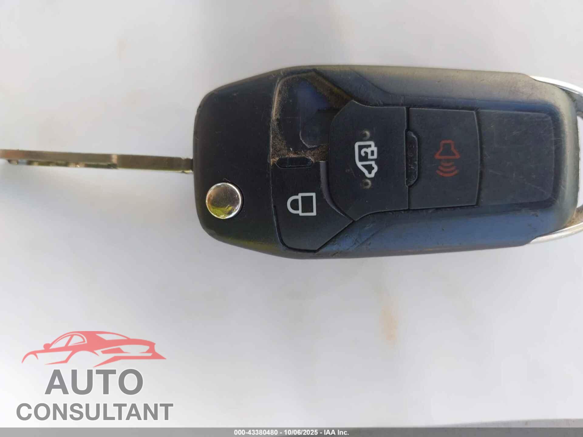 FORD TRANSIT CONNECT 2020 - NM0LS7F22L1467165