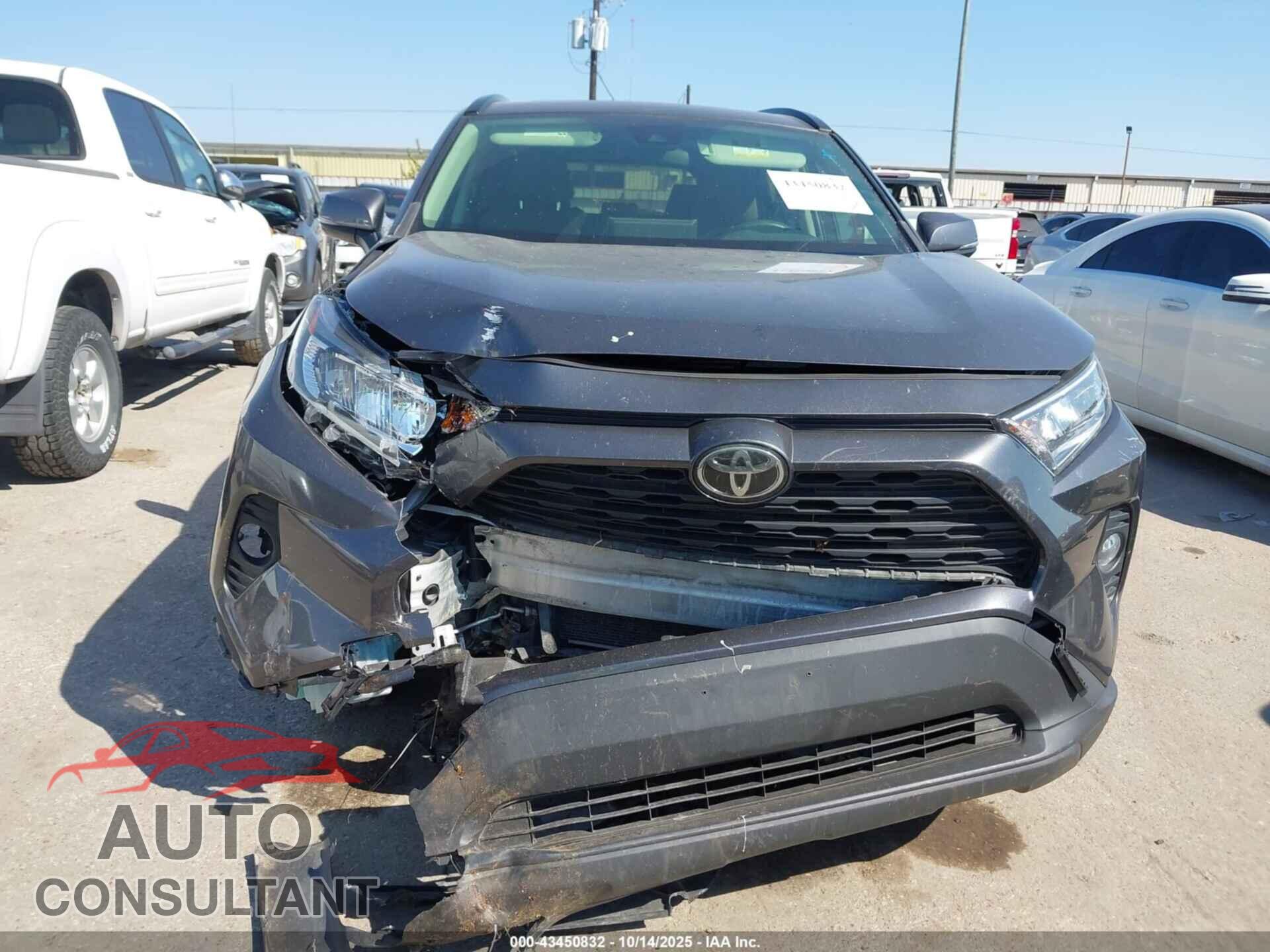 TOYOTA RAV4 2019 - JTMP1RFVXKJ024242