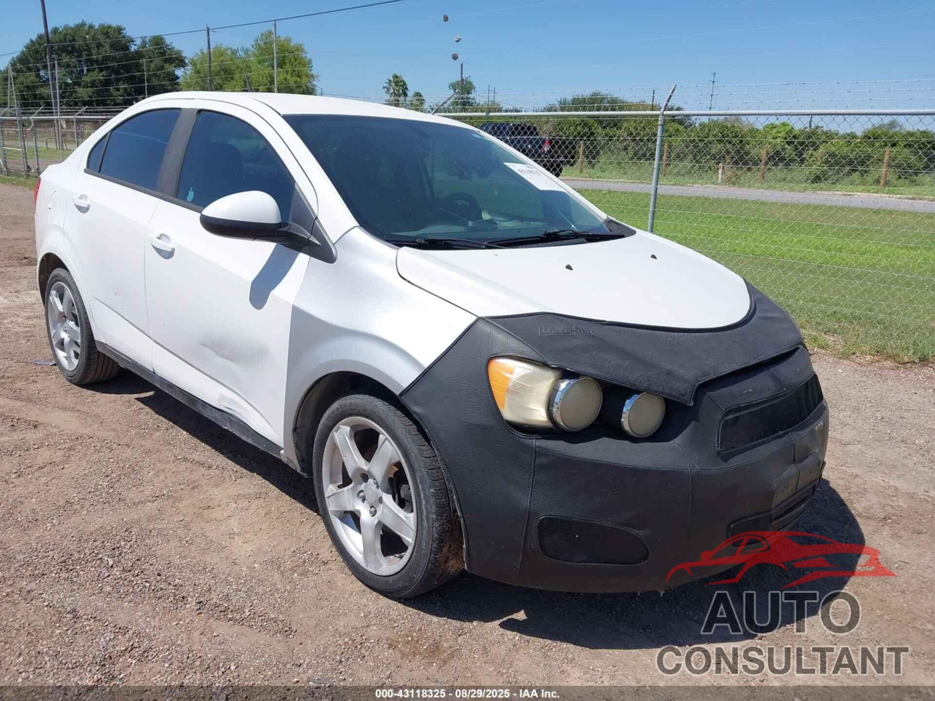 CHEVROLET SONIC 2014 - 1G1JA5SH5E4168243