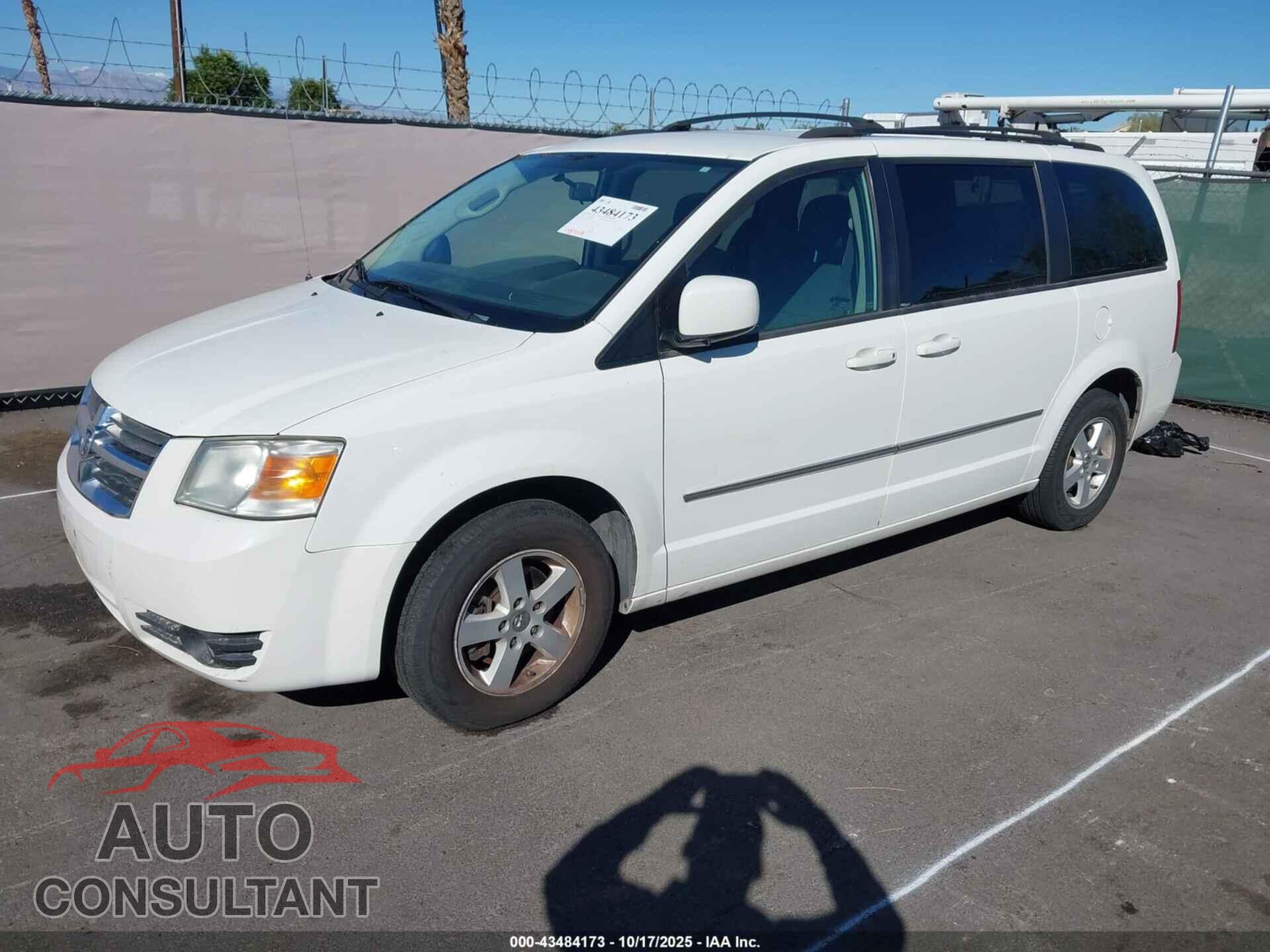 DODGE GRAND CARAVAN 2010 - 2D4RN5D15AR433171