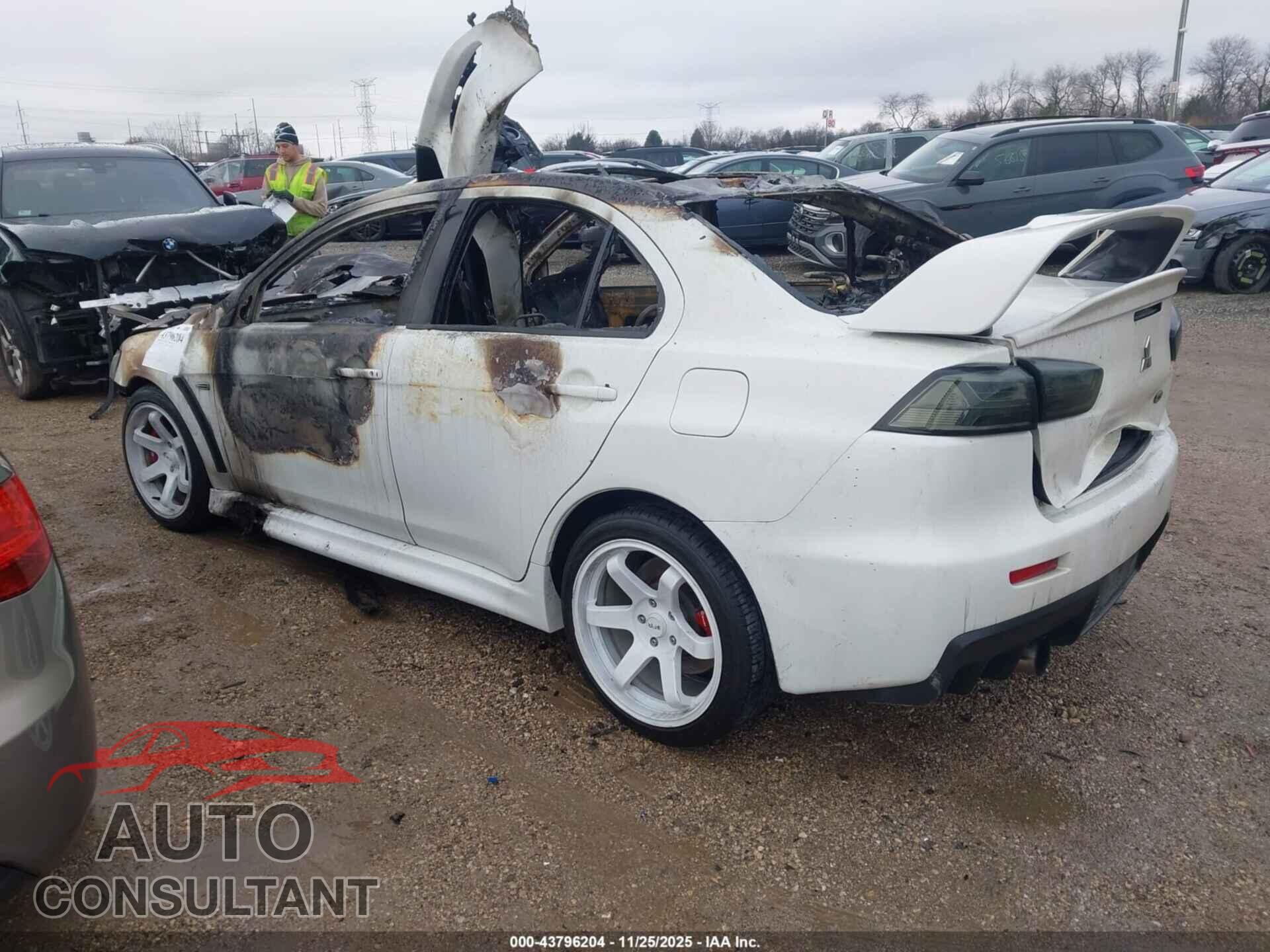 MITSUBISHI LANCER EVOLUTION 2015 - JA32W8FV4FU021300