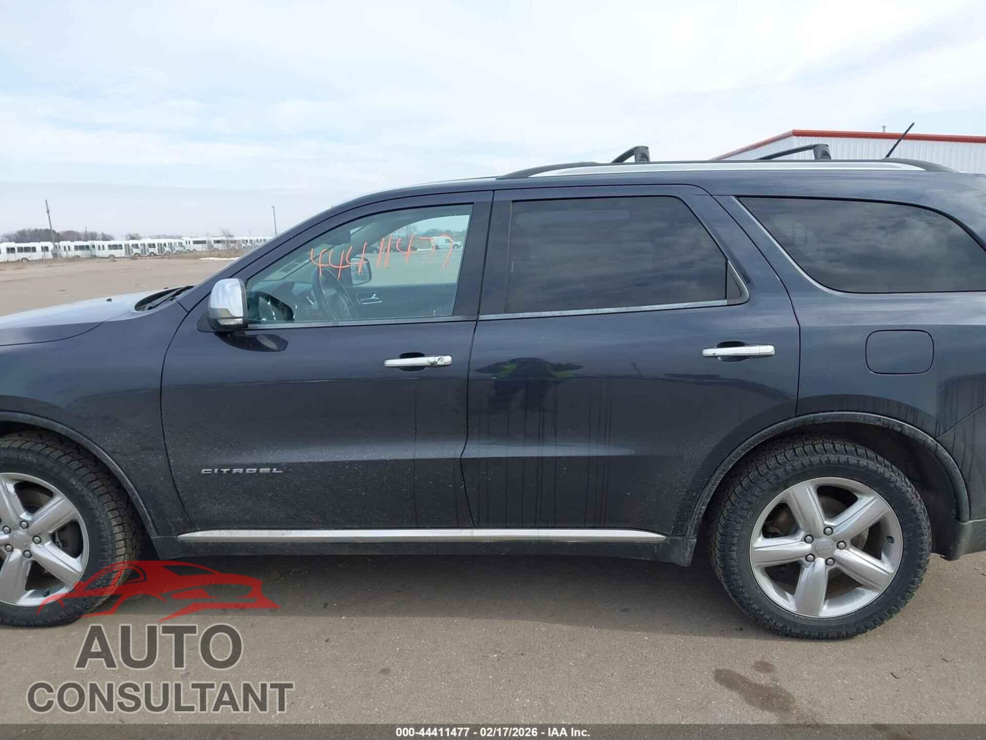 DODGE DURANGO 2013 - 1C4SDJET4DC668927
