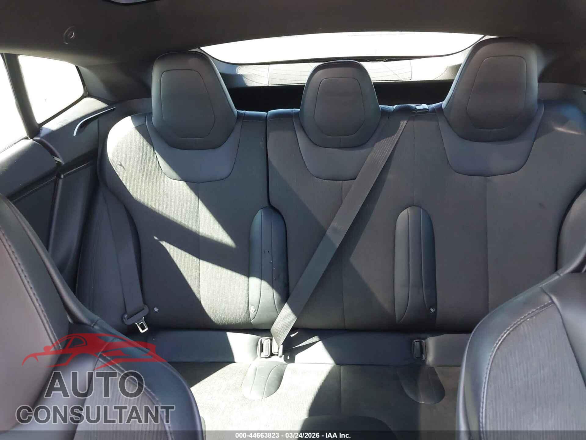 TESLA MODEL S 2017 - 5YJSA1E18HF202773