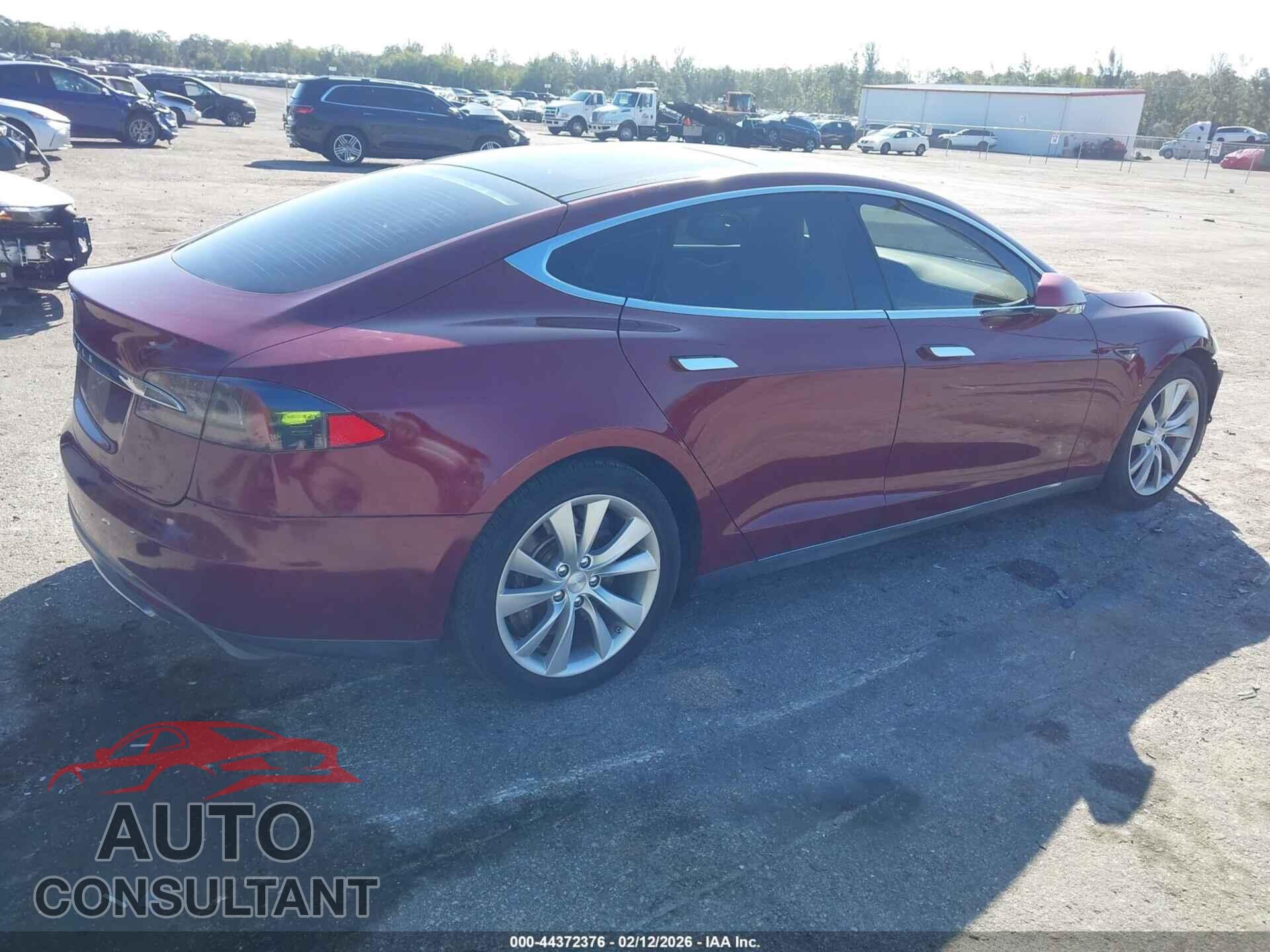 TESLA MODEL S 2012 - 5YJSA1DN4CFP01583