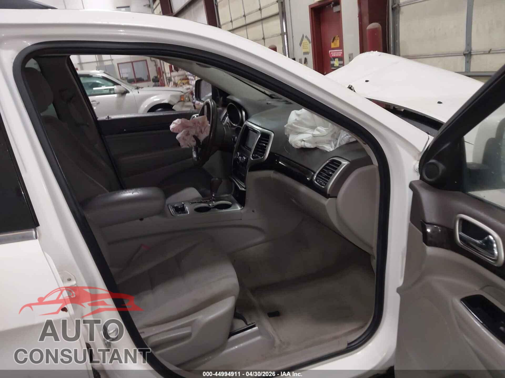 JEEP GRAND CHEROKEE 2011 - 1J4RR4GG4BC660710
