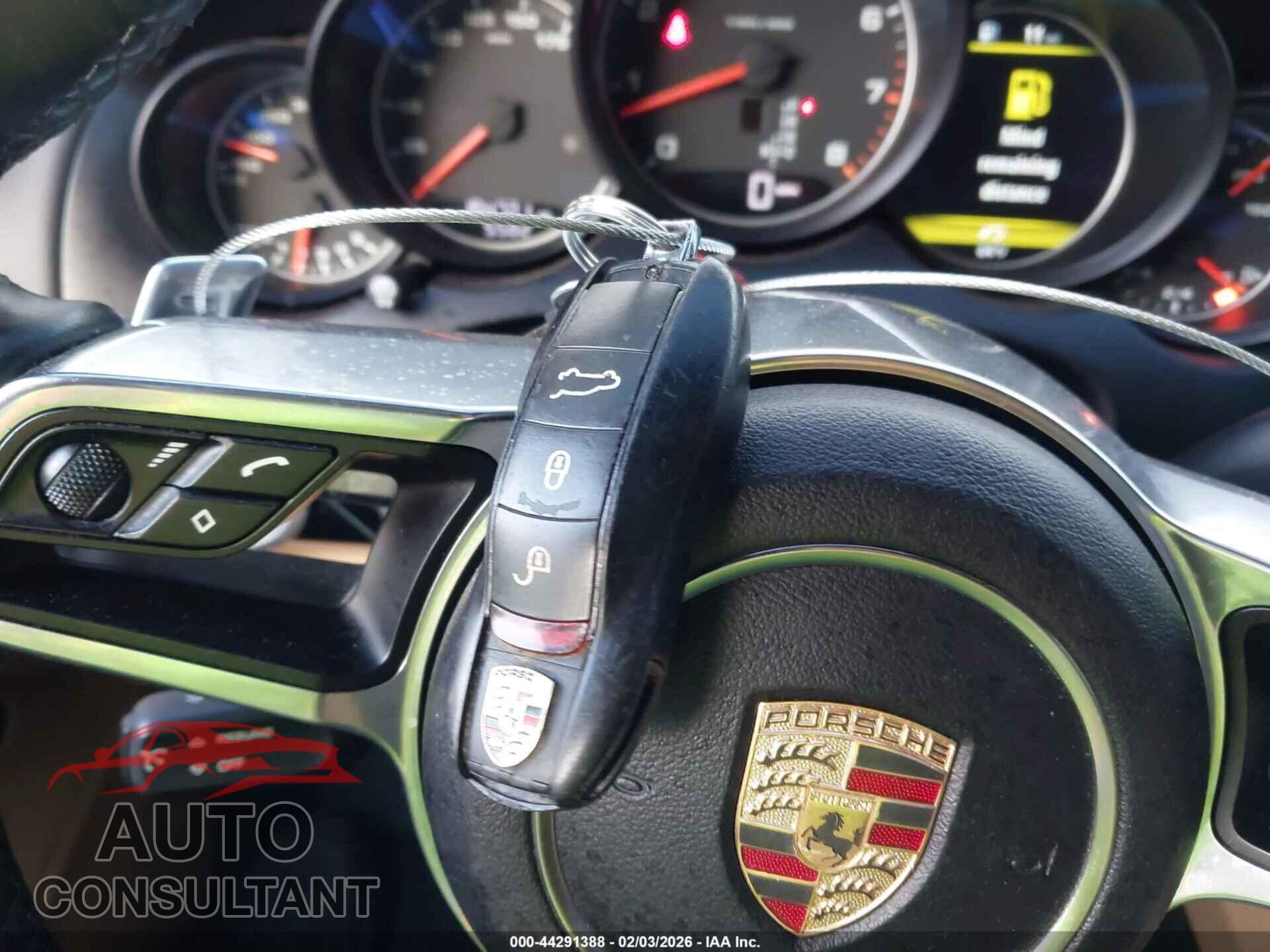 PORSCHE CAYENNE 2016 - WP1AA2A29GLA05654