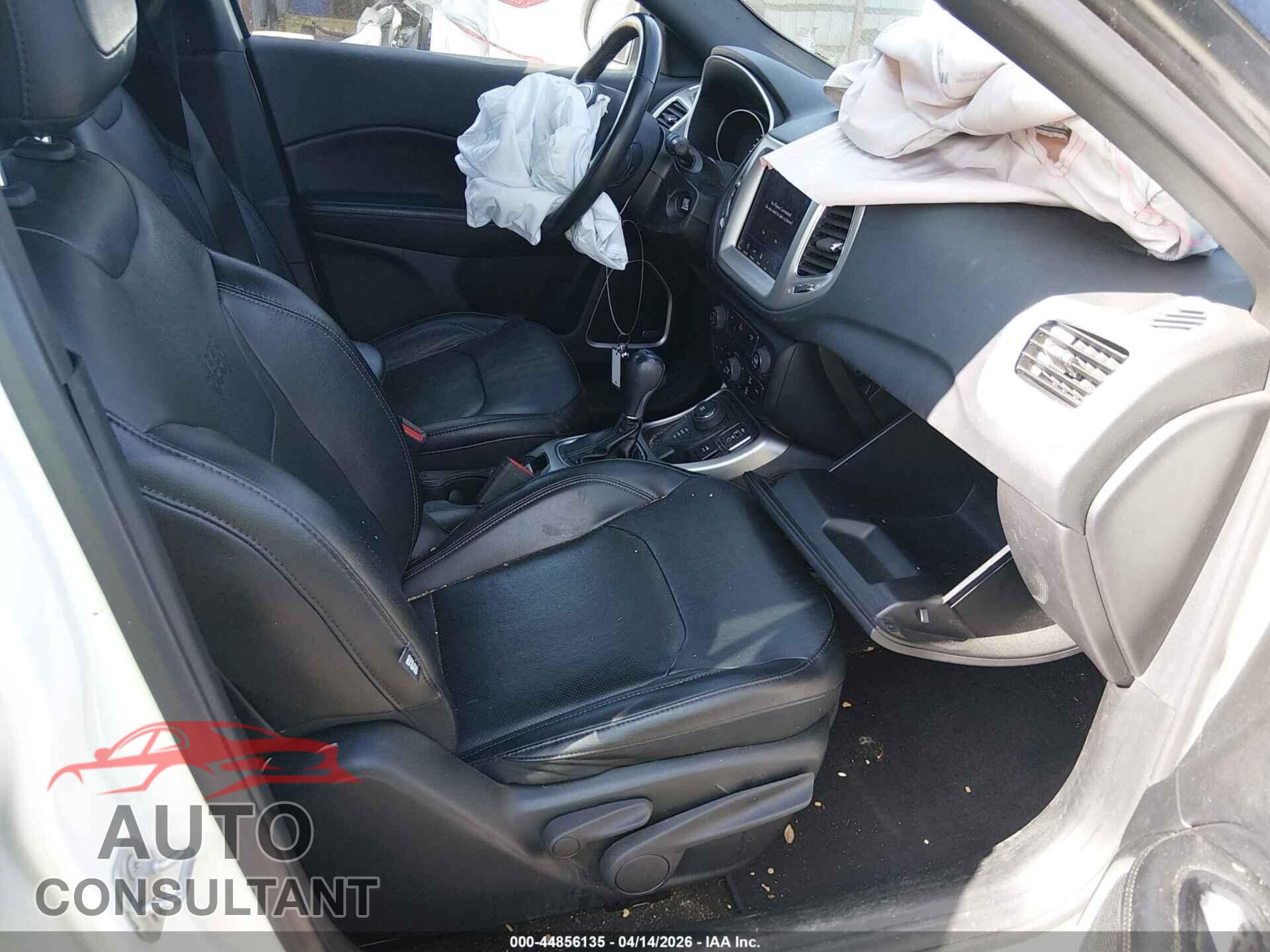 JEEP COMPASS 2020 - 3C4NJDCB9LT209008