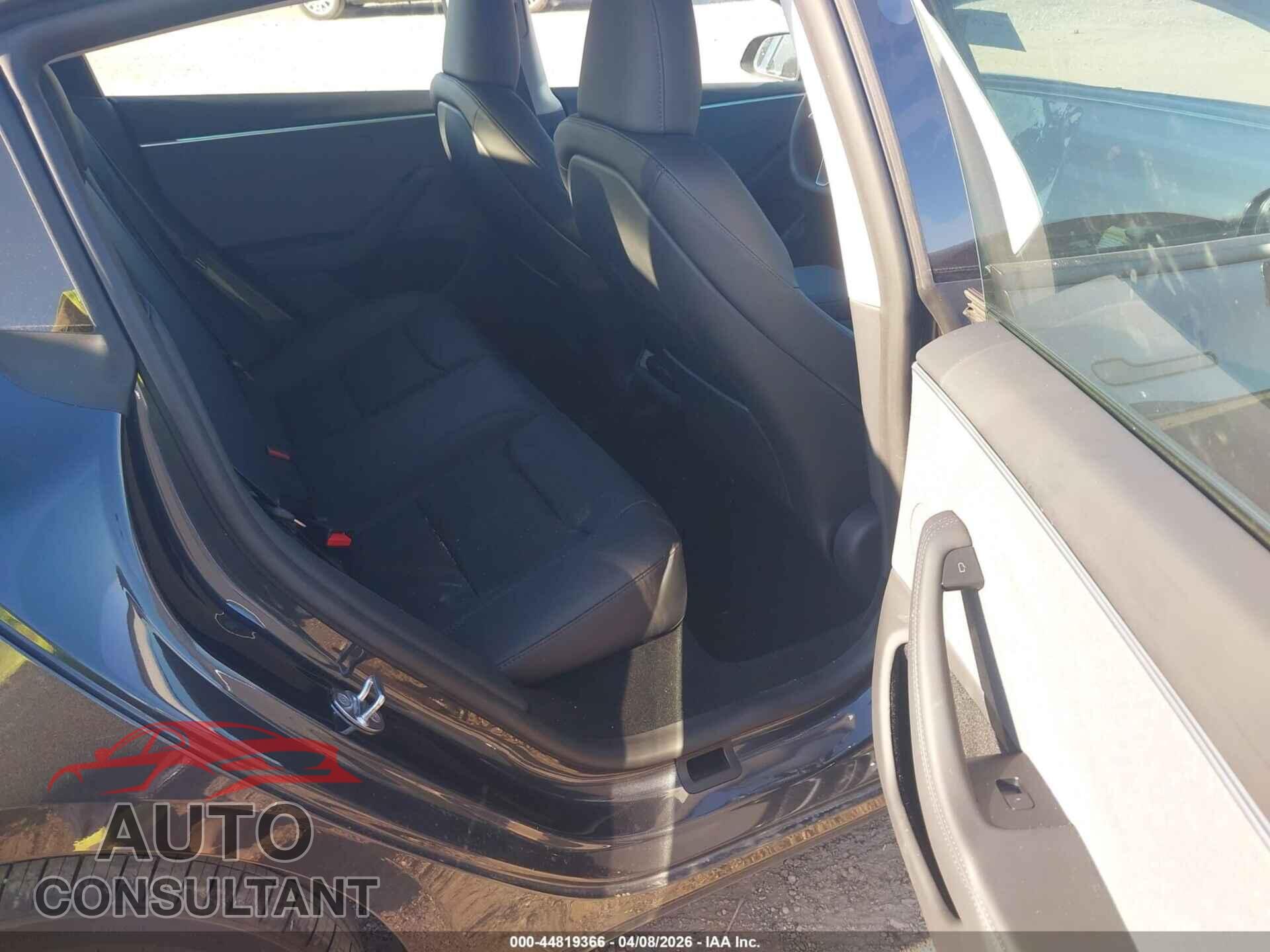 TESLA MODEL 3 2025 - 5YJ3E1EA6SF994650