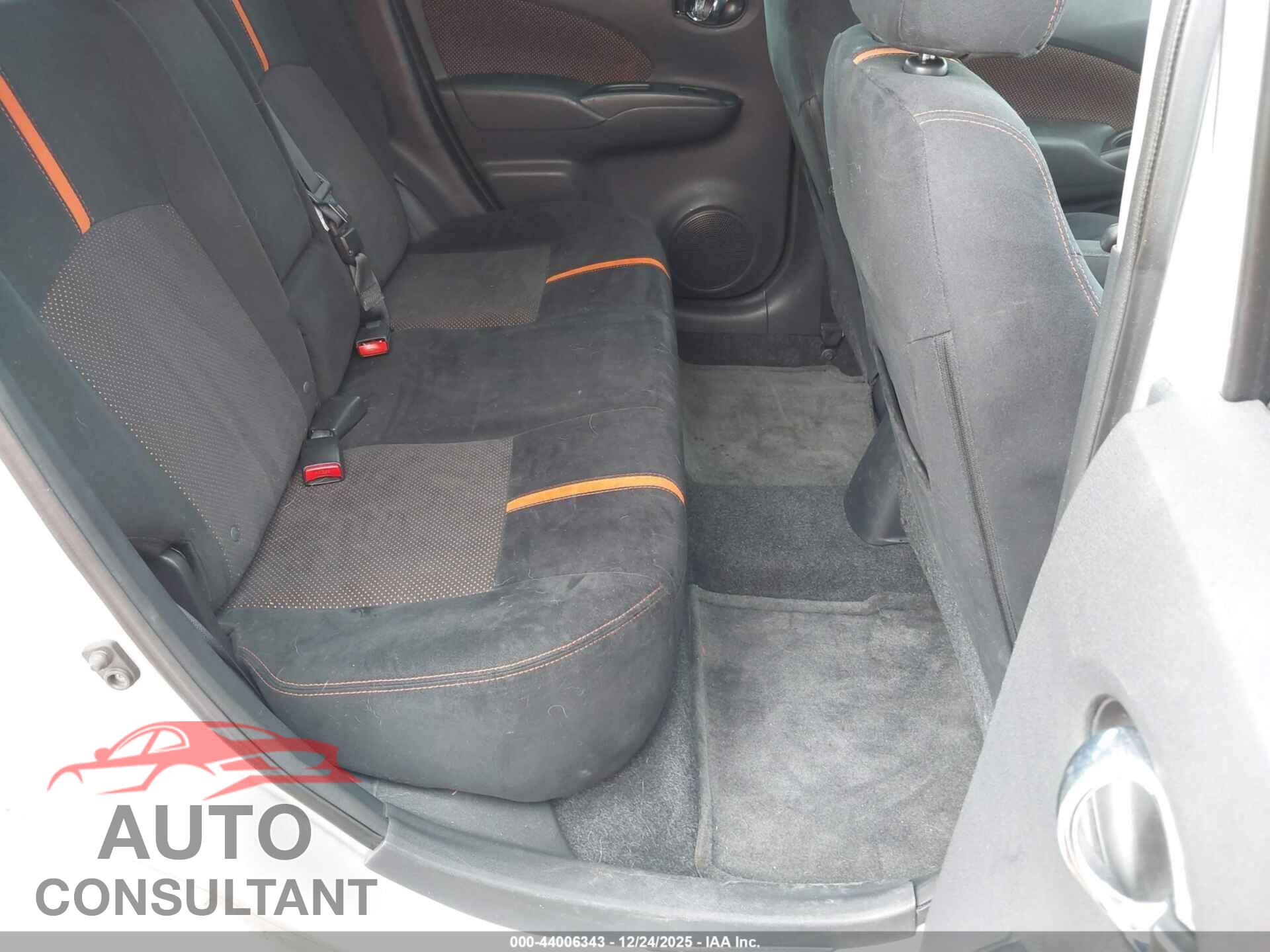 NISSAN VERSA NOTE 2015 - 3N1CE2CP3FL441011