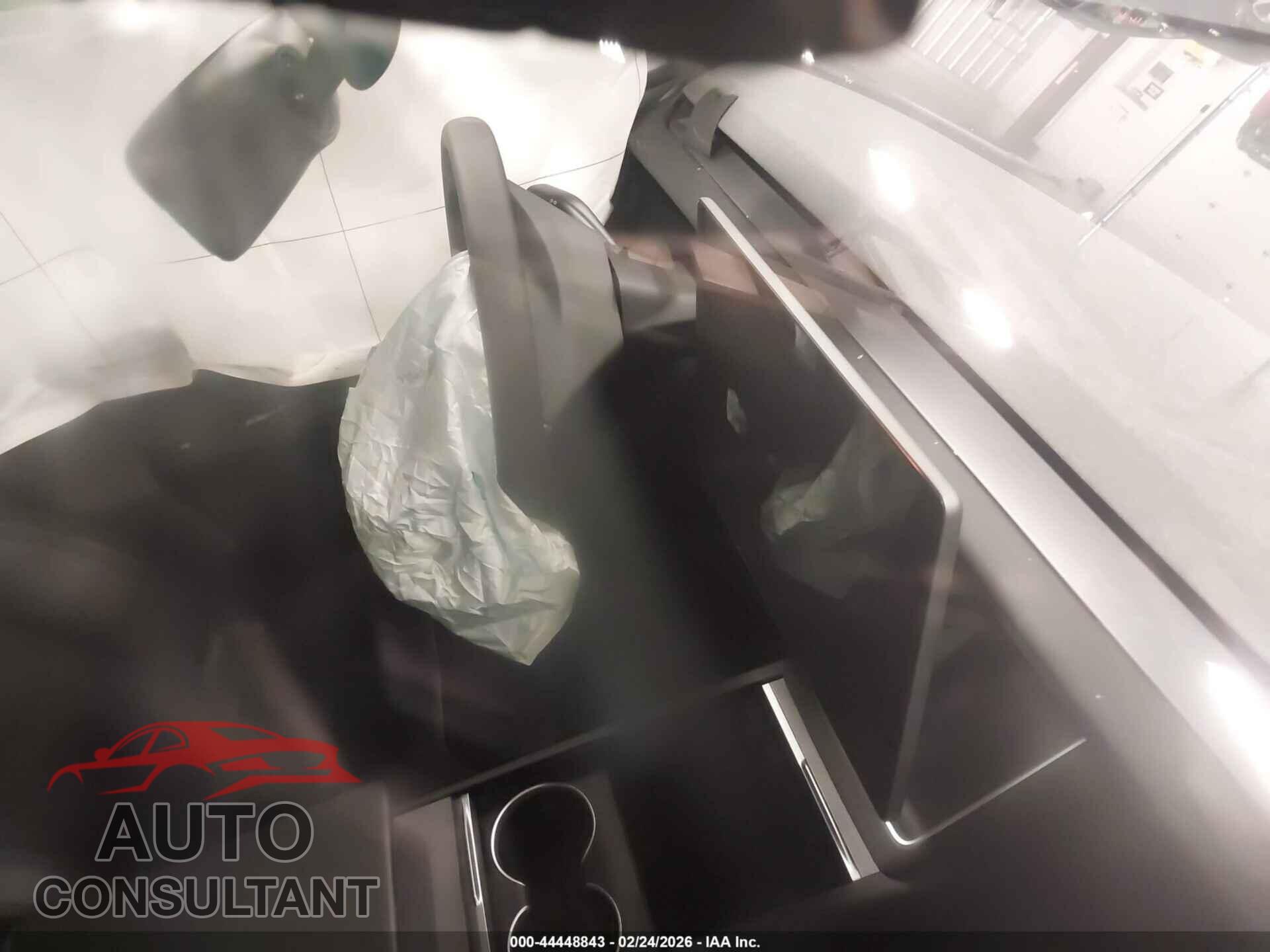 TESLA MODEL Y 2026 - 7SAYGDEE0TA498314