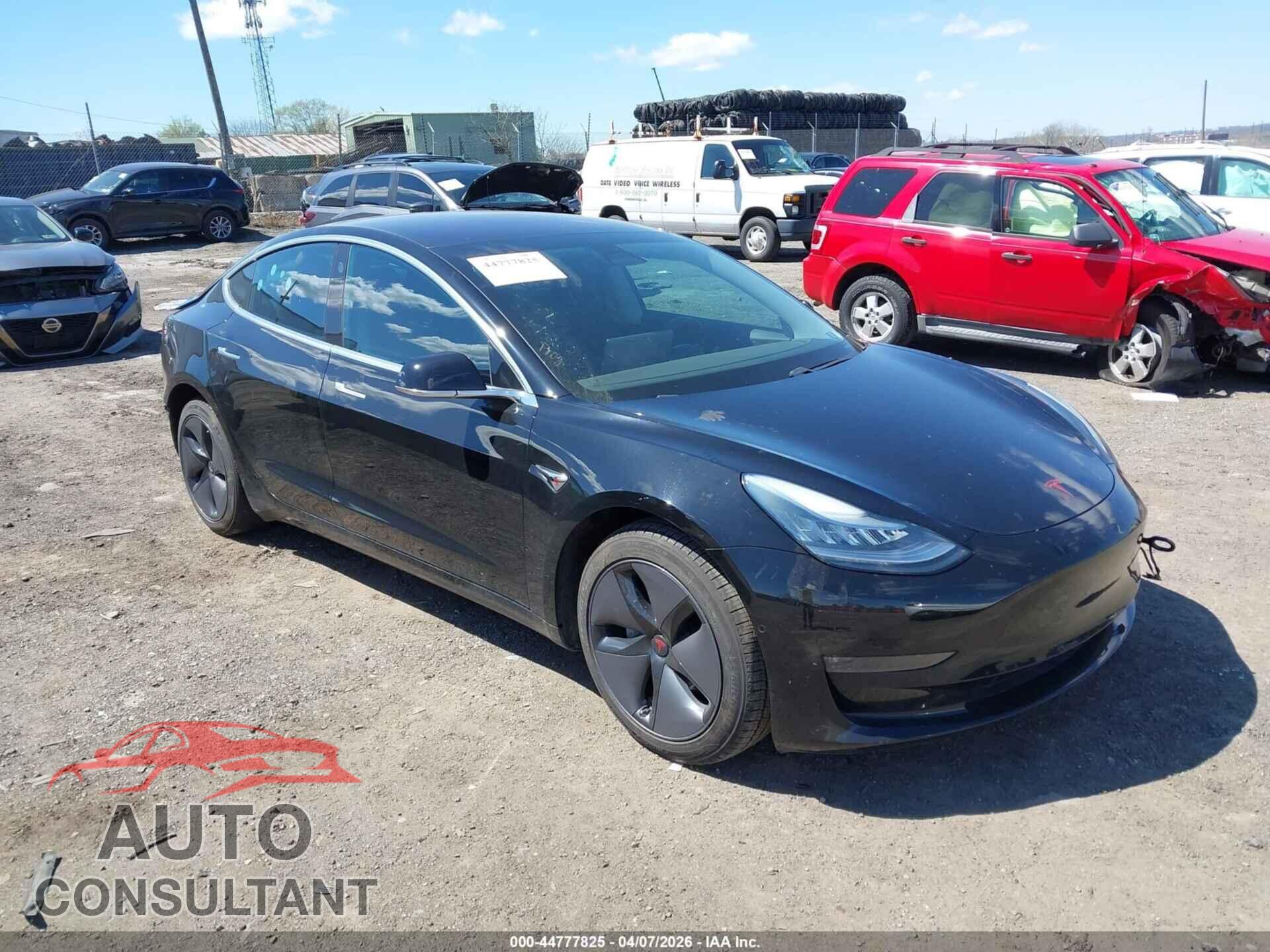TESLA MODEL 3 2018 - 5YJ3E1EA4JF156552