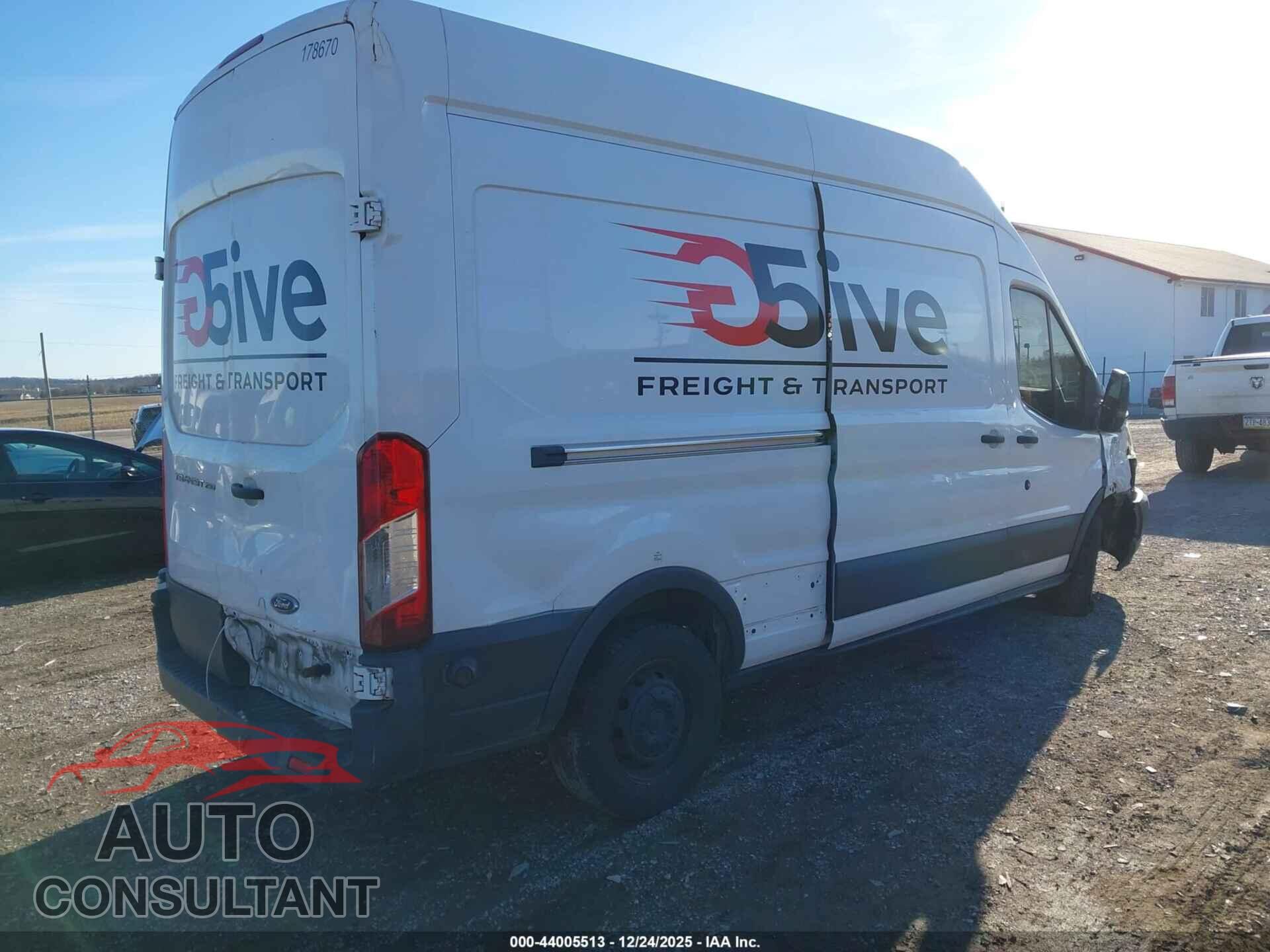FORD TRANSIT-250 2017 - 1FTYR2XM4HKA58397