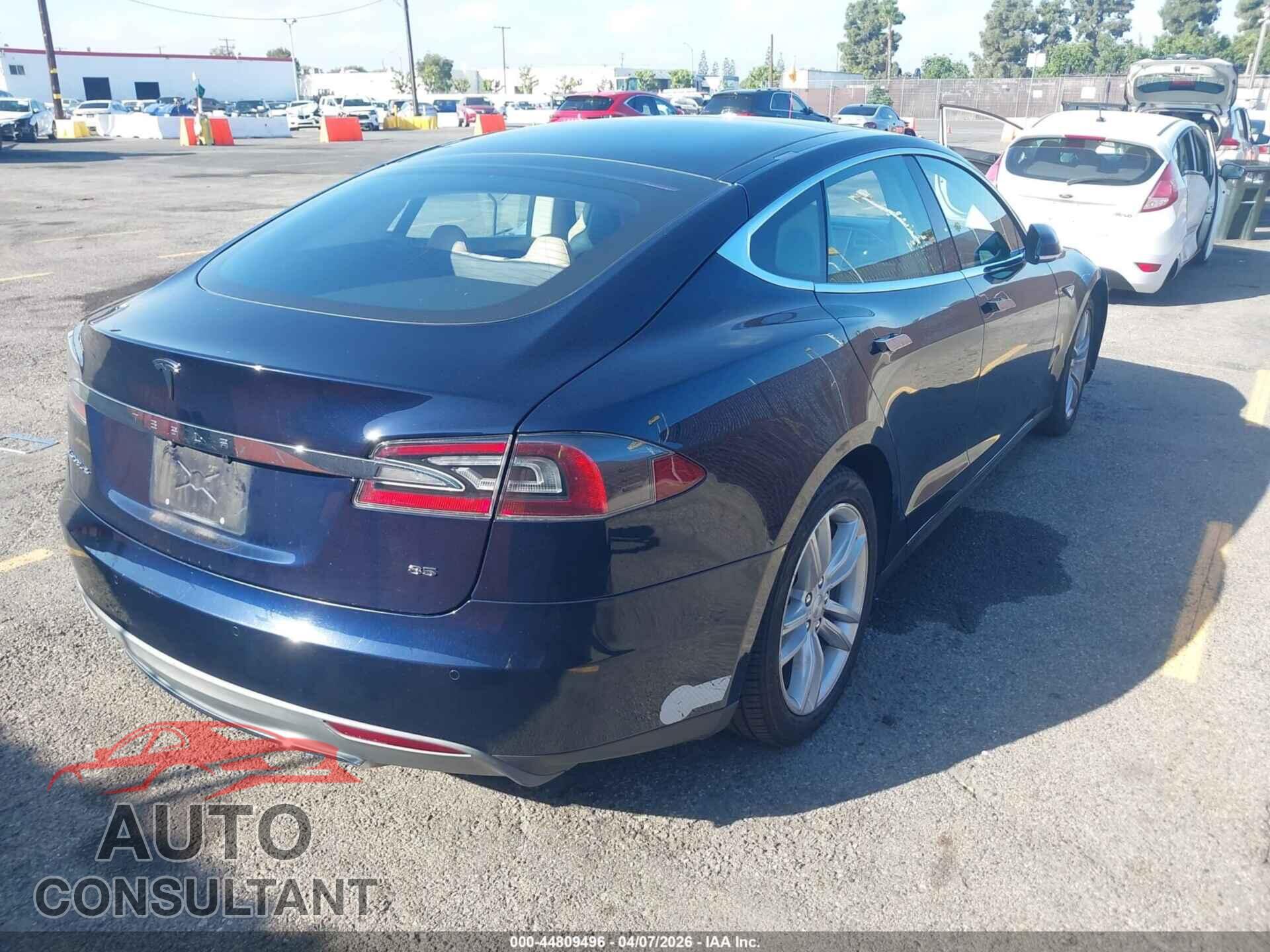 TESLA MODEL S 2014 - 5YJSA1H14EFP40202