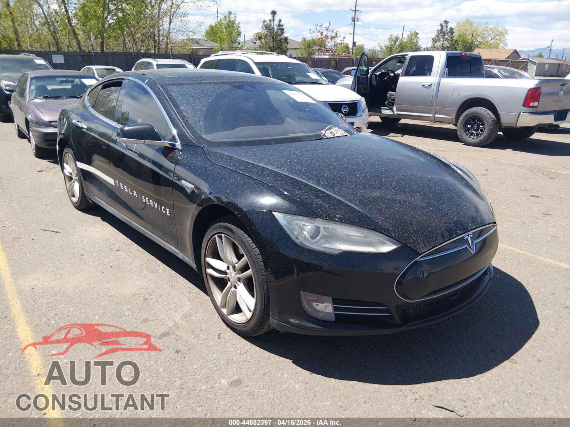 TESLA MODEL S 2015 - 5YJSA1H40FF081529