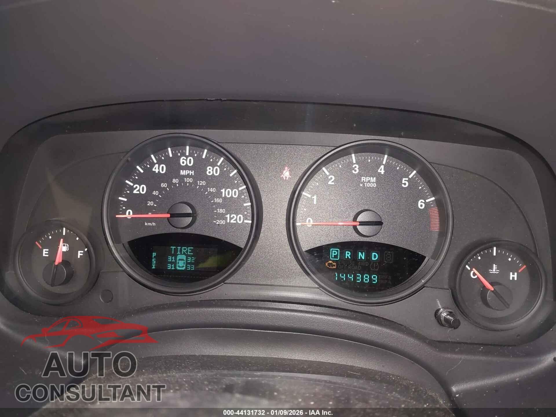 JEEP COMPASS 2011 - 1J4NF1FB8BD280792