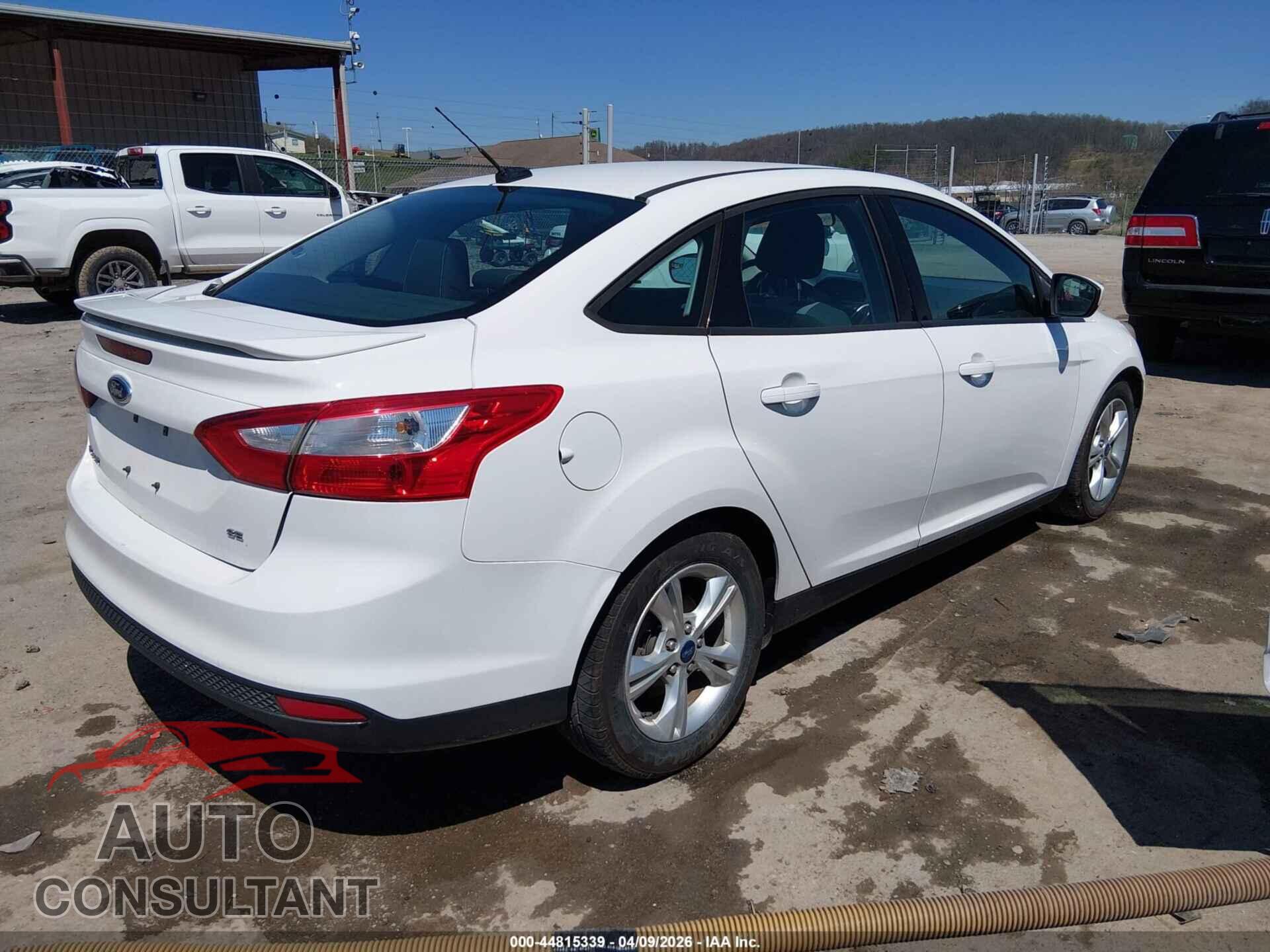FORD FOCUS 2012 - 1FAHP3F21CL318016