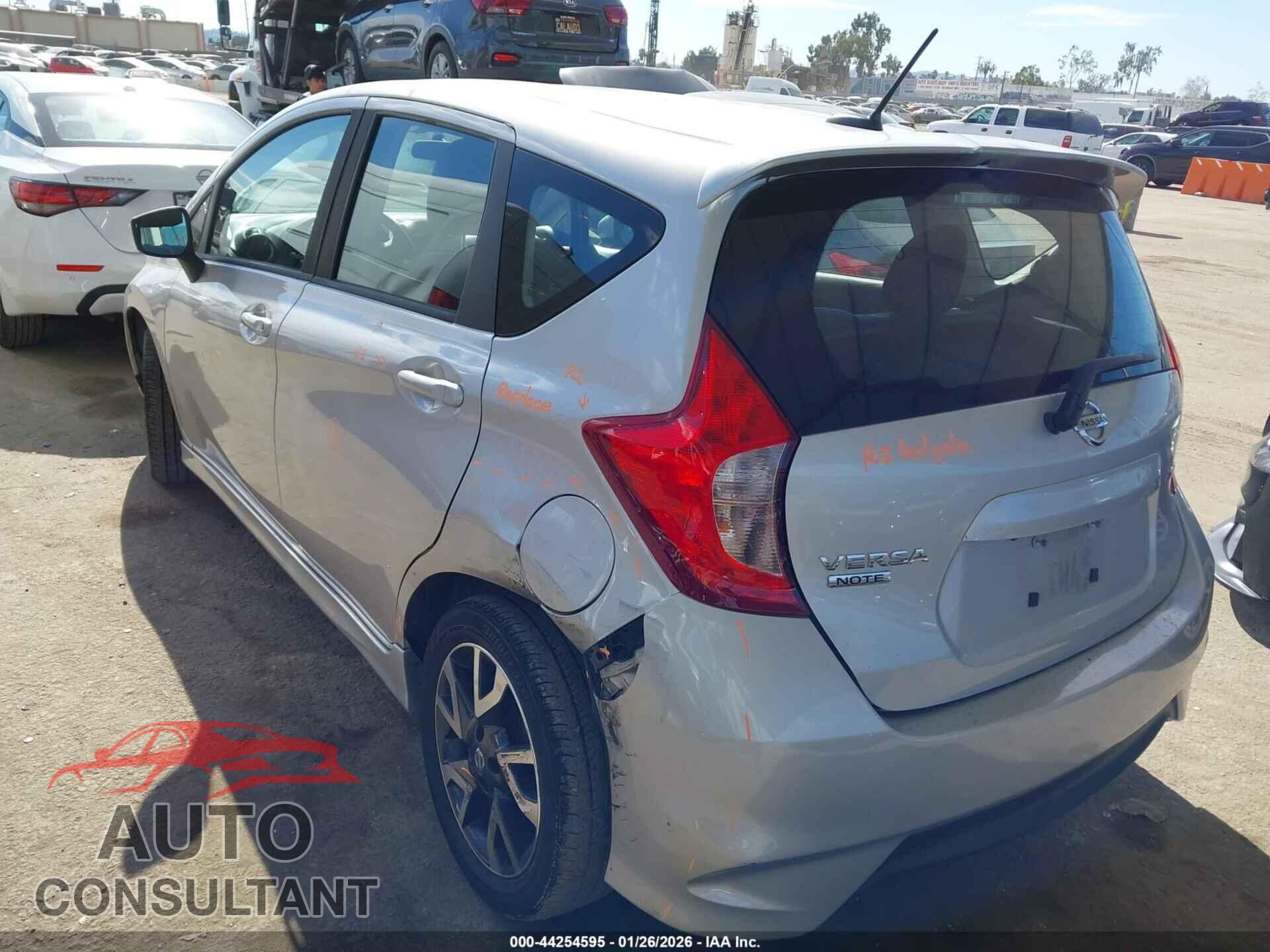 NISSAN VERSA NOTE 2017 - 3N1CE2CP0HL352127