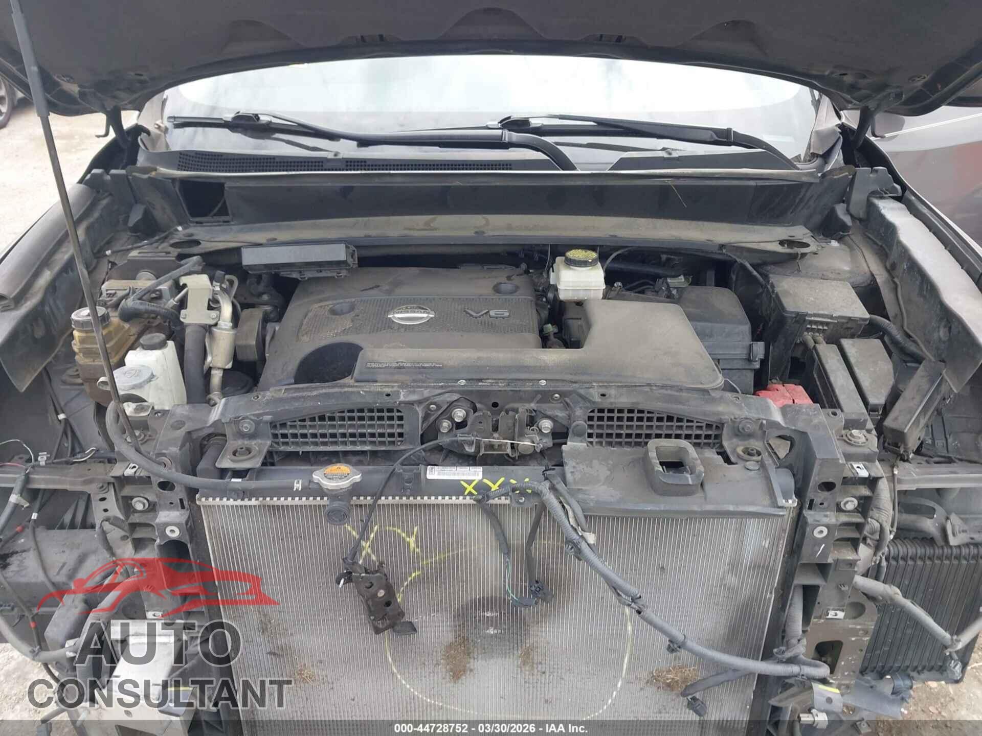 NISSAN PATHFINDER 2015 - 5N1AR2MN0FC692159
