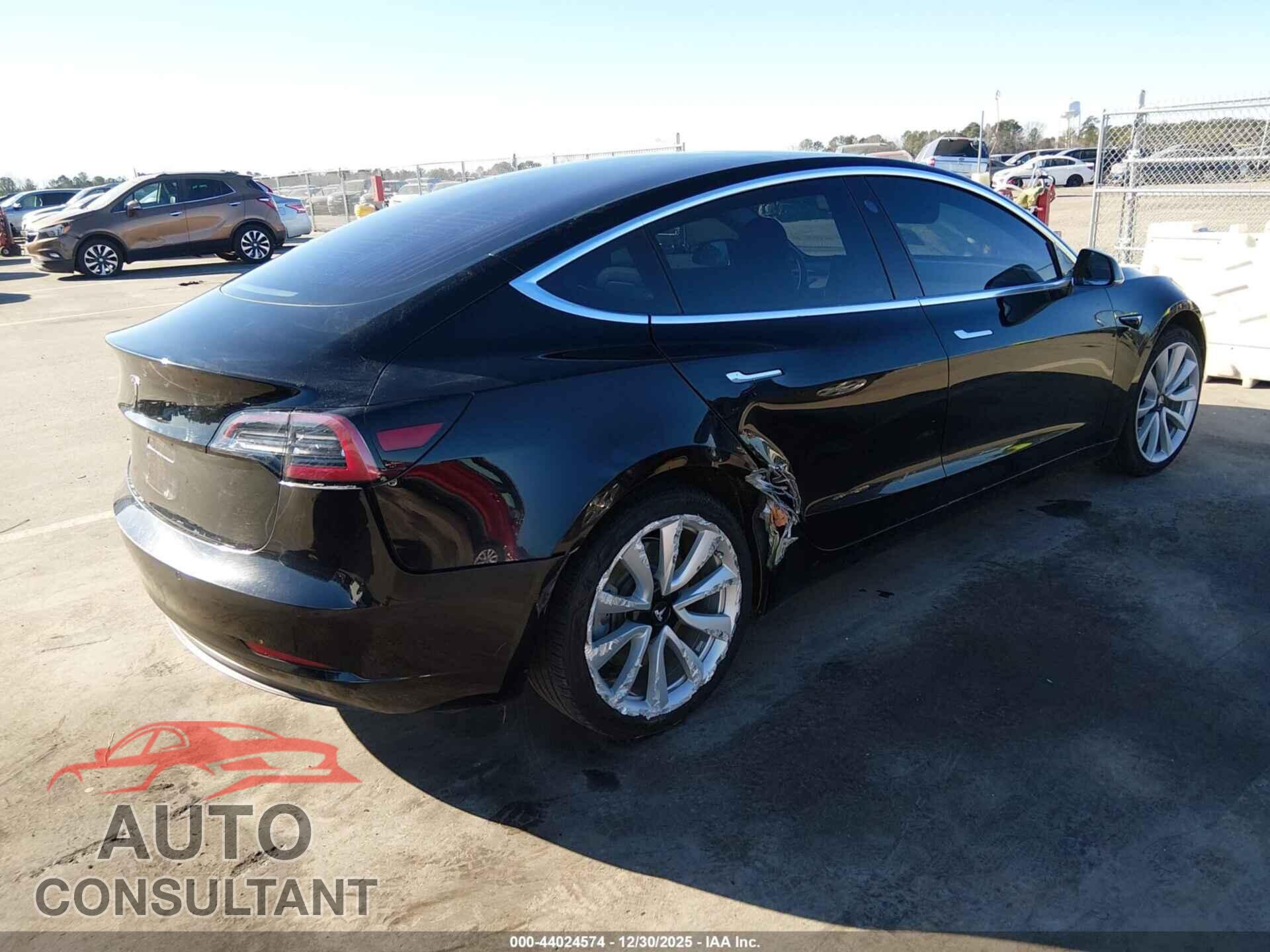 TESLA MODEL 3 2018 - 5YJ3E1EA3JF050304